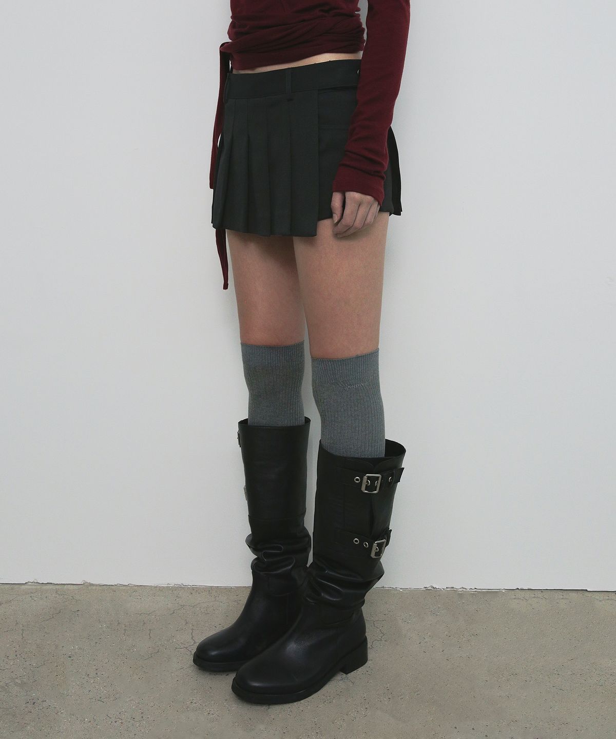 샌드릭(SANDRIC) LAYERED PLEATS WRAP SKIRT PANTS_CHARCOAL