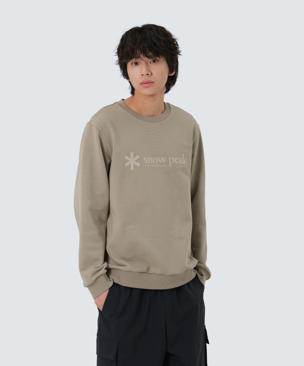 스노우피크 어패럴(SNOWPEAK APPAREL) 빅로고 맨투맨 (S25FMFHT68) Khaki Beige