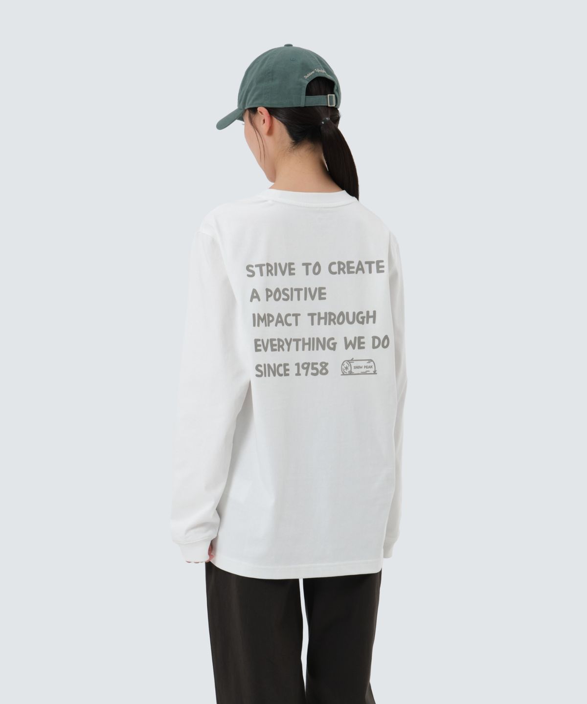 스노우피크 어패럴(SNOWPEAK APPAREL) 에어로히트 레터링 긴팔 티셔츠 (S25FUFTL24) Off White