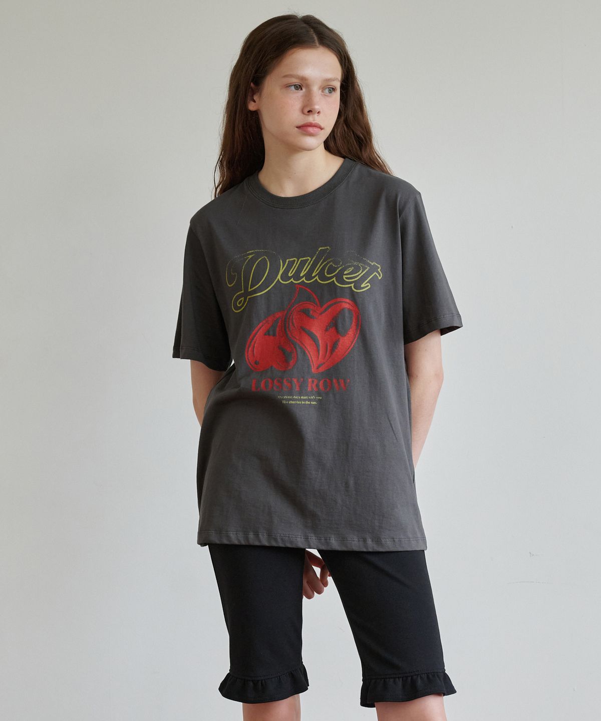 로시로우(LOSSYROW) Retro Cherry Heart T-Shirt  Charcoal