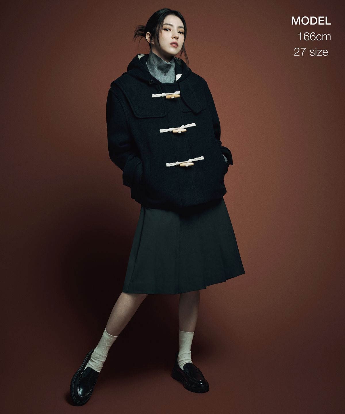 무신사 스탠다드 우먼(MUSINSA STANDARD WOMAN) 우먼즈 플리츠 니 렝스 스커트 [그레이]