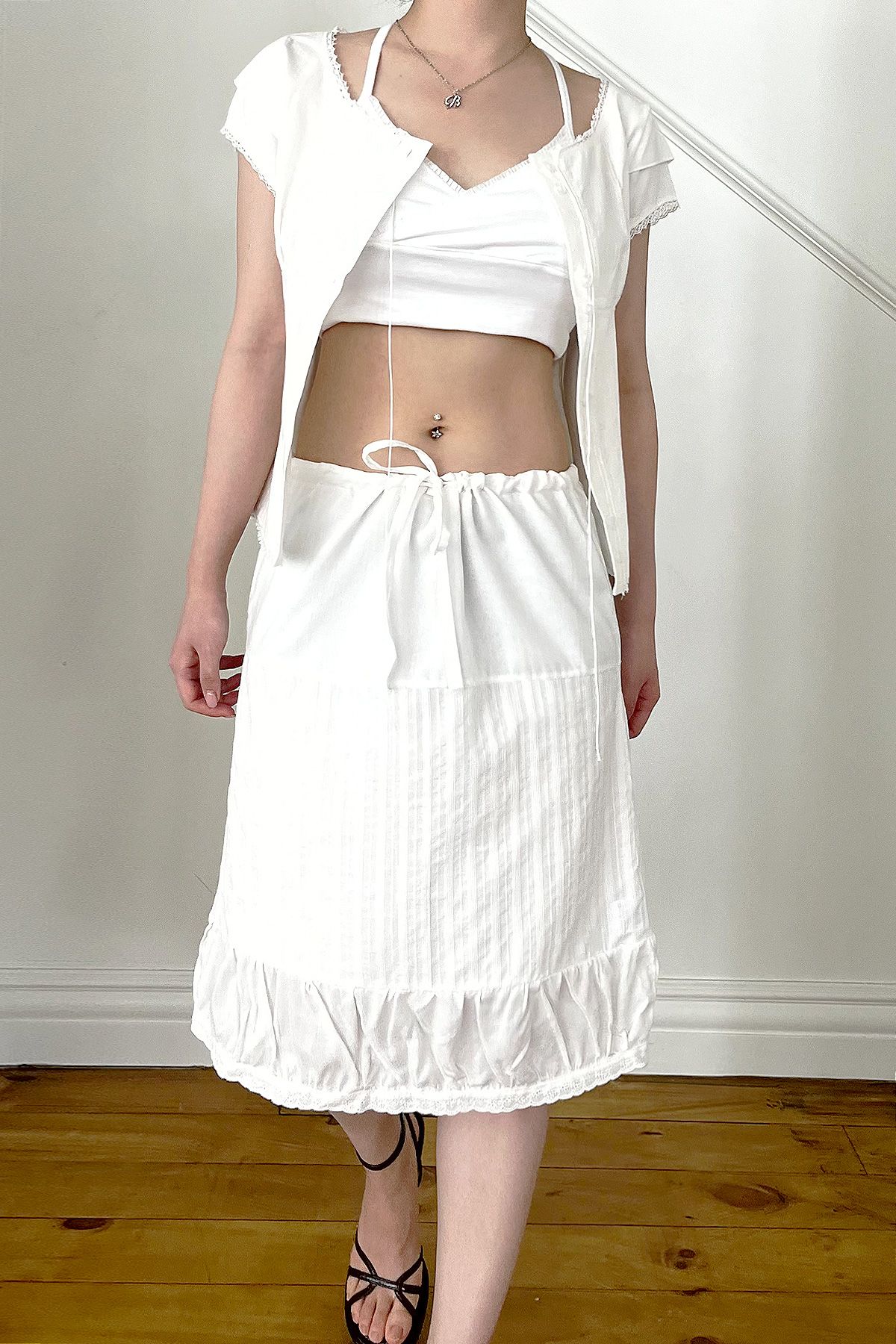 벨리아르(BELLIALEU) COTTON VEIL SKIRT-WHITE