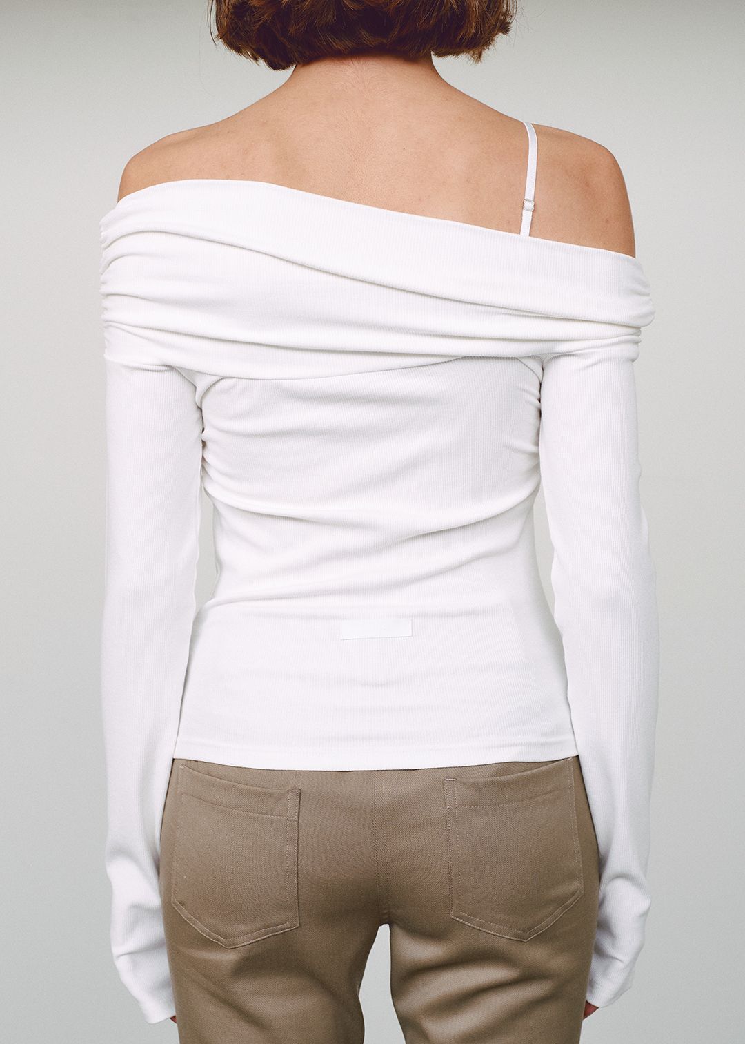 meer. 新作 SHOULDER GATHERED TOP Gathered Mesh Off Shoulder Top