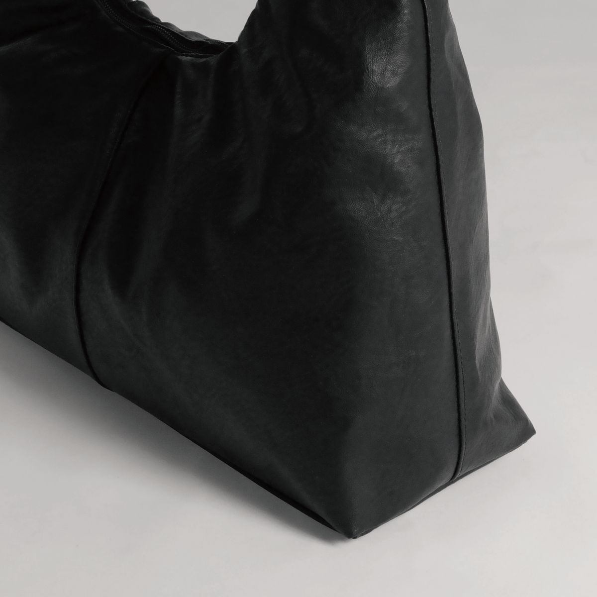 밋맷밋(MEETMETMEET) meringue black