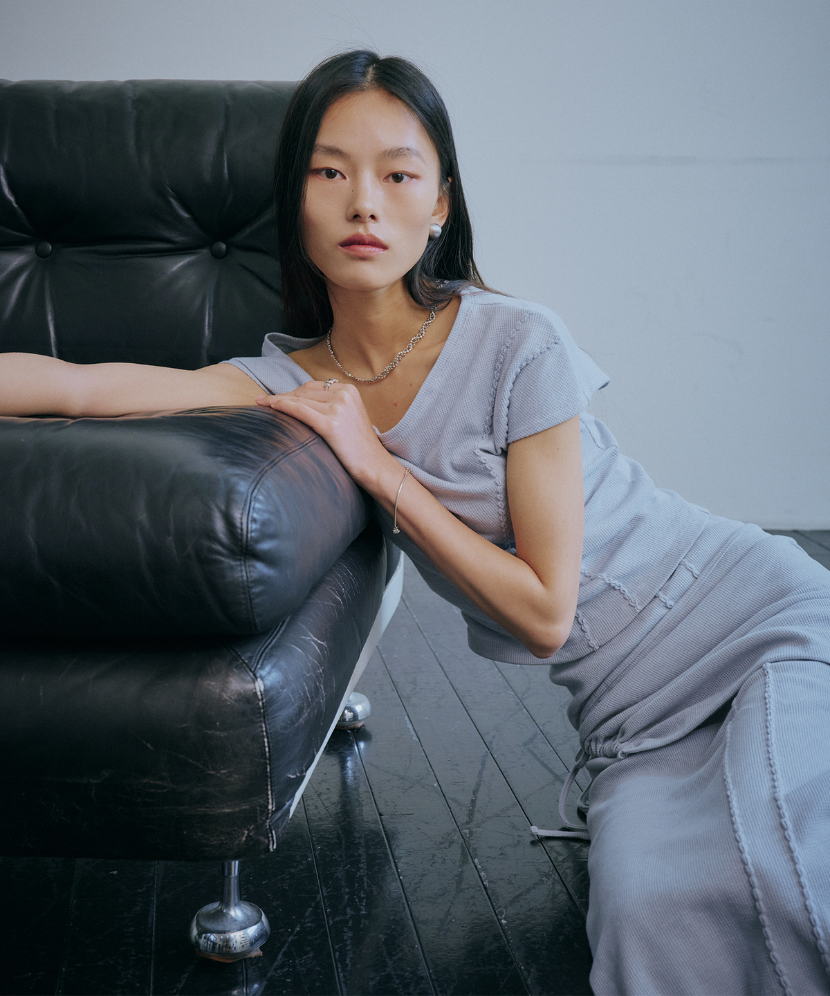 백시(BEKSI) UNBALANCE SMOCK T-SHIRT, SKY BLUE