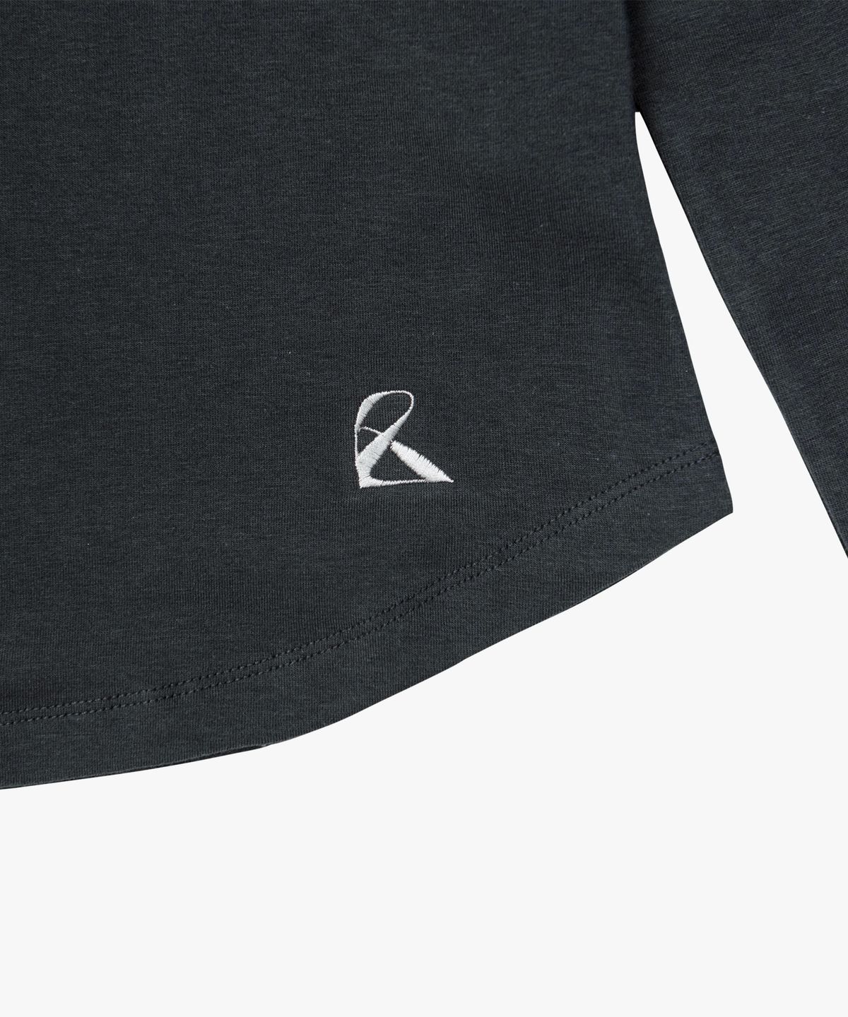 리오므(RIOMEU) 스텔란스 롱슬리브 티_CHARCOAL : RADIANT128