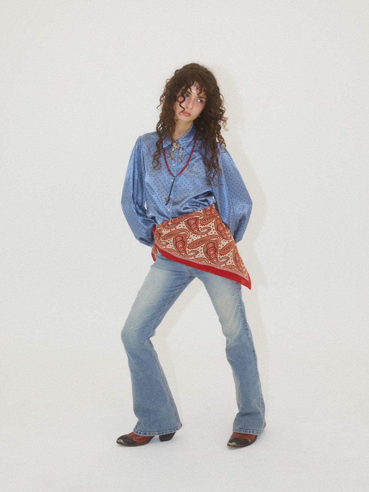 에즈이프 캘리(ASIF CALIE) GEM DETAIL BOOTCUT STRETCH JEANS BLUE