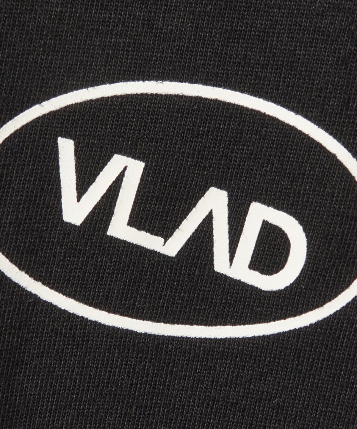 디미트리블랙(DIMITRI BLACK) VLAD 스몰 로고 티셔츠_블랙