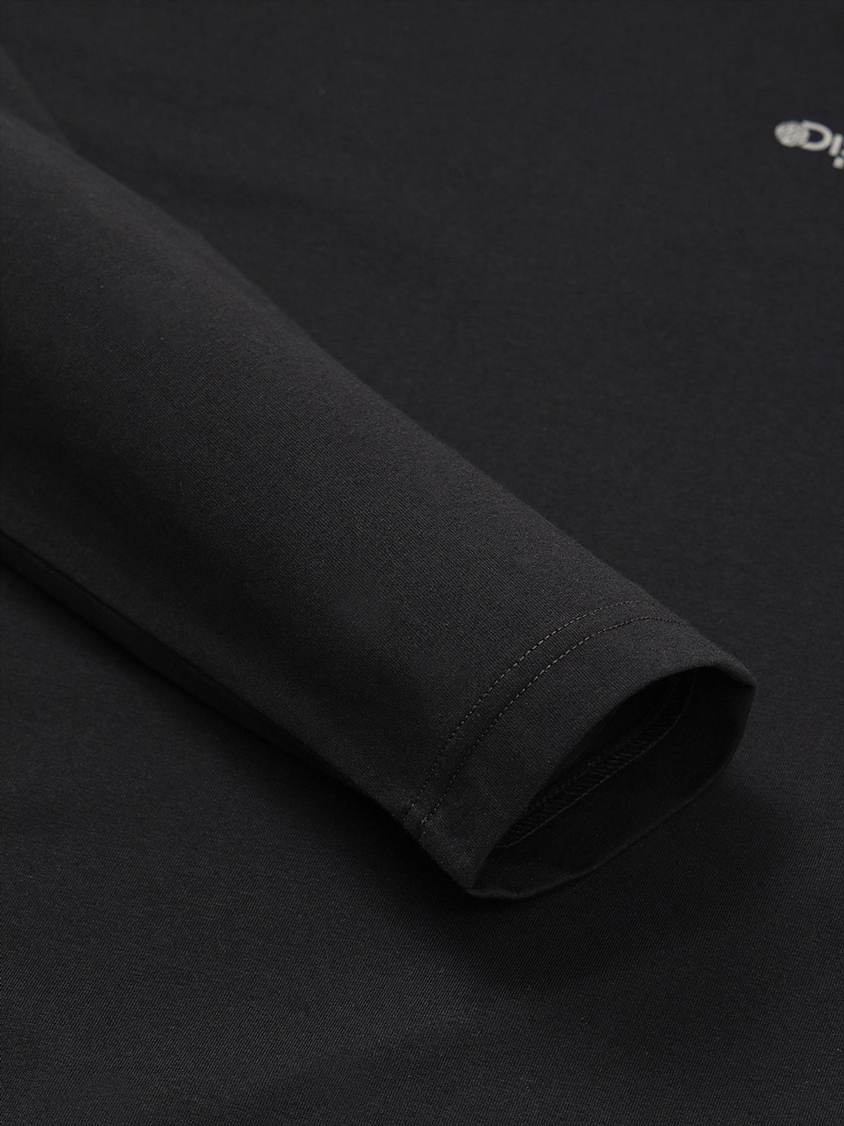 디스커버리 익스페디션(DISCOVERY EXPEDITION) 마운틴 그래픽 기능성 긴팔티 (BLACK)