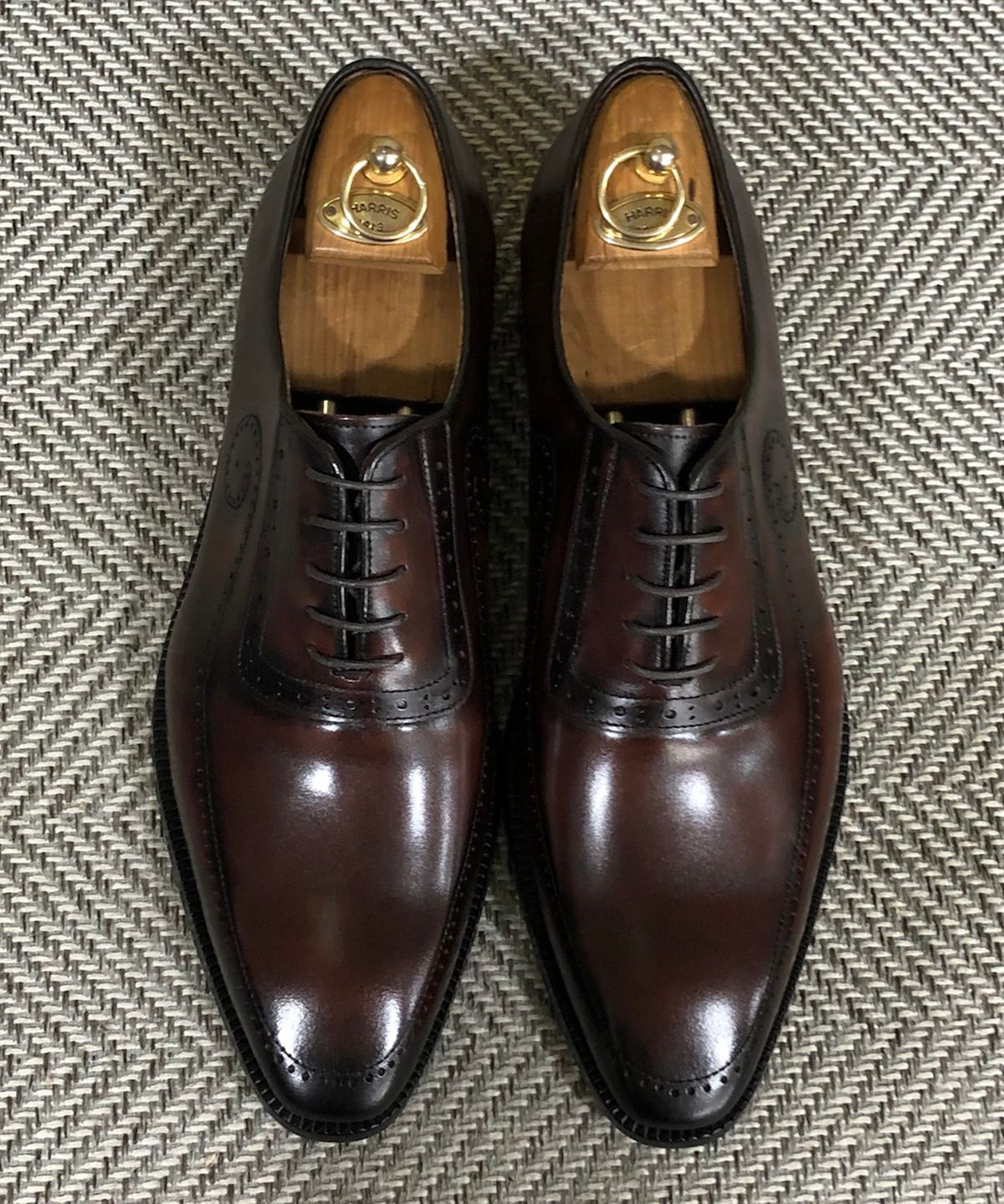 조앤슈(JOENSHOE) 클래식 펀칭 커버 옥스퍼드 레드브라운
