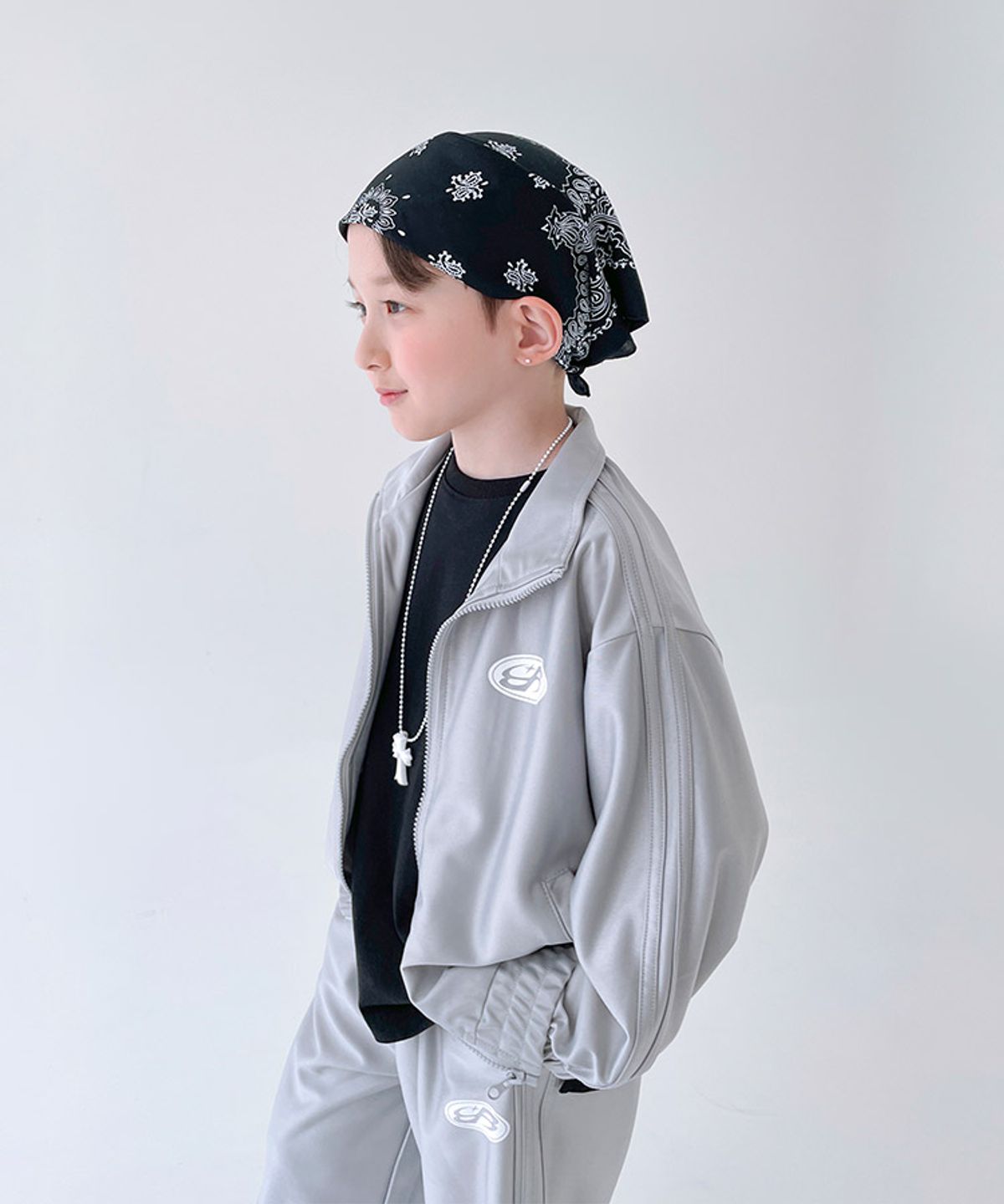 베리클로젯(BERRYCLOSET) 스틸 그라파이트 상하세트