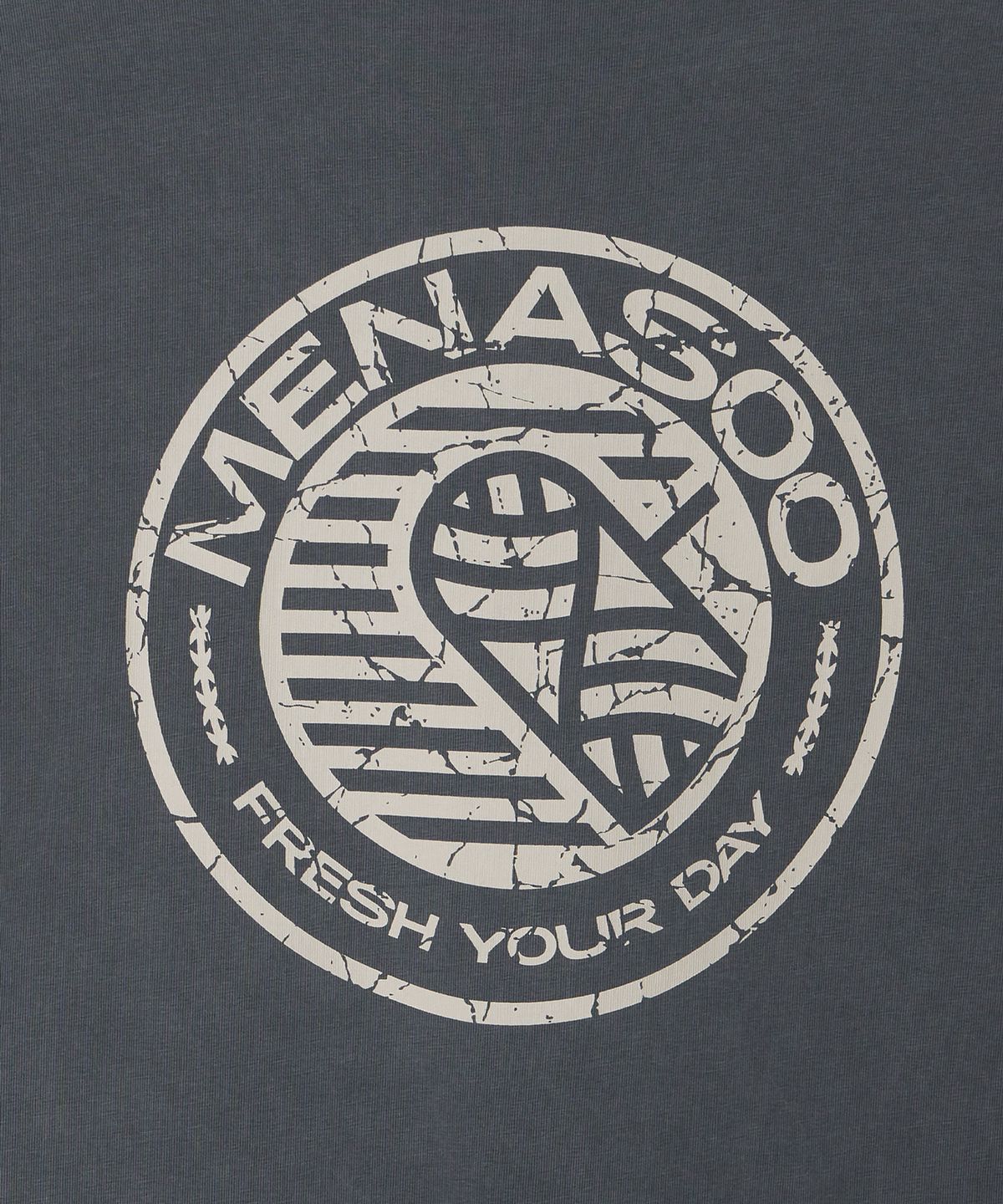 미나수(MENASOO) 275g Heavy Cotton Circle Hearttrack Pigment T Shirt_Charcoal