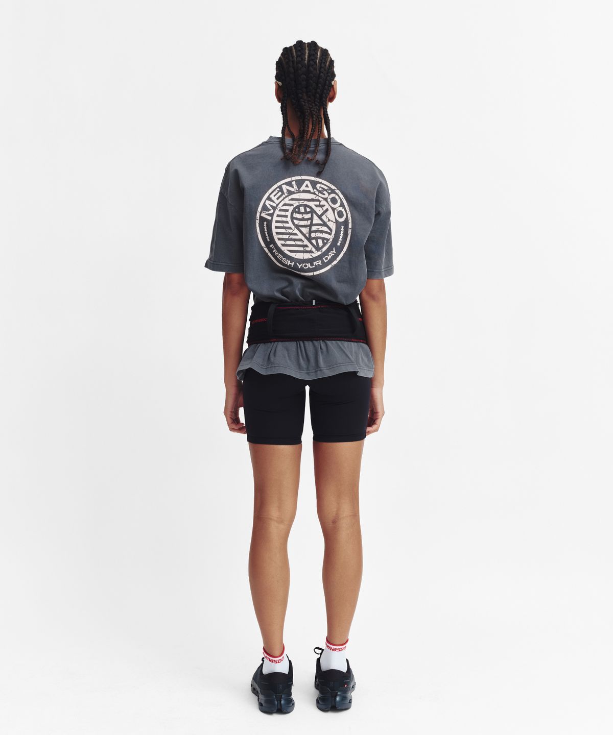 미나수(MENASOO) 275g Heavy Cotton Circle Hearttrack Pigment T Shirt_Charcoal