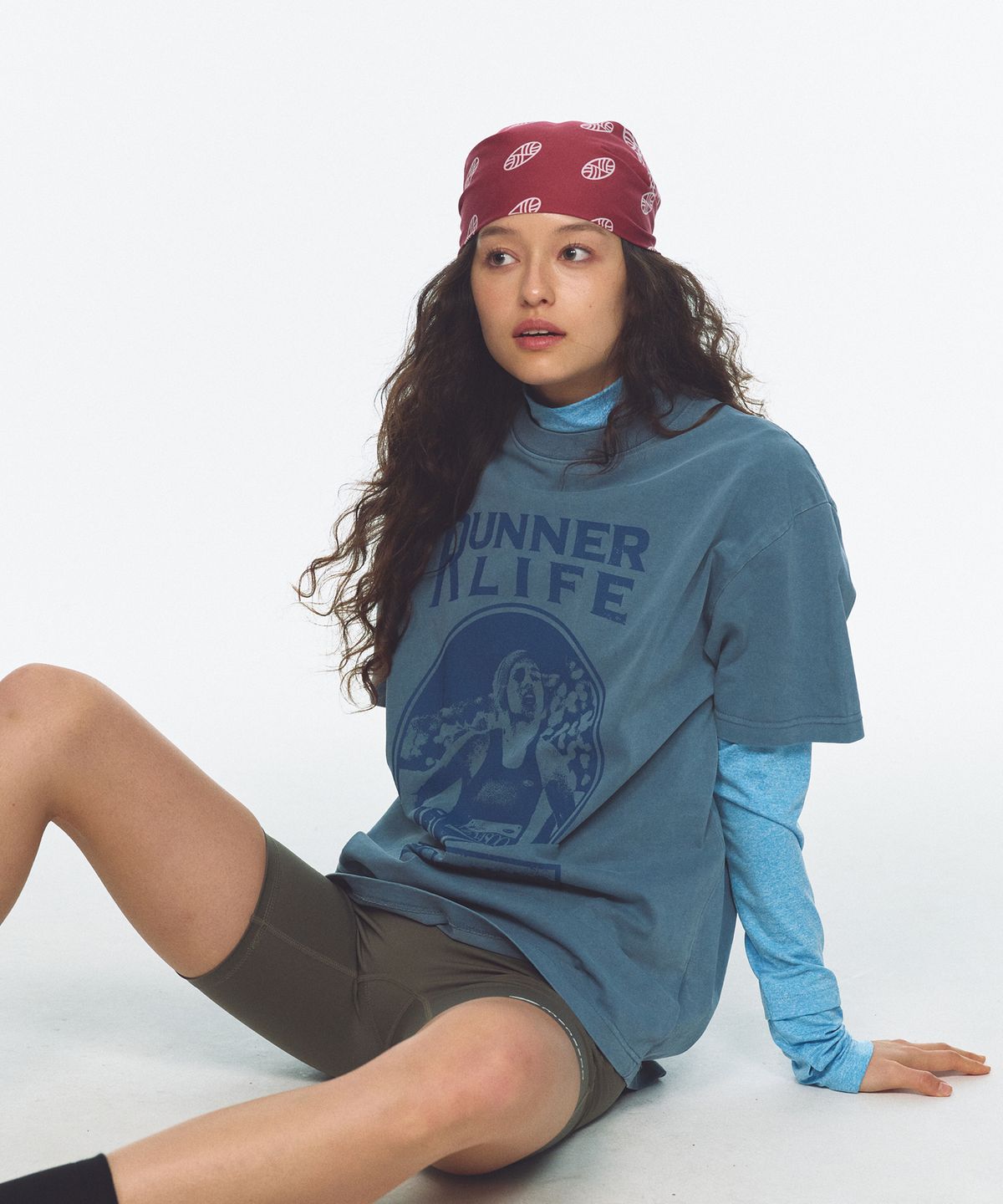 미나수(MENASOO) 275g Heavy Cotton Runner Graffiti Pigment T Shirt_Blue