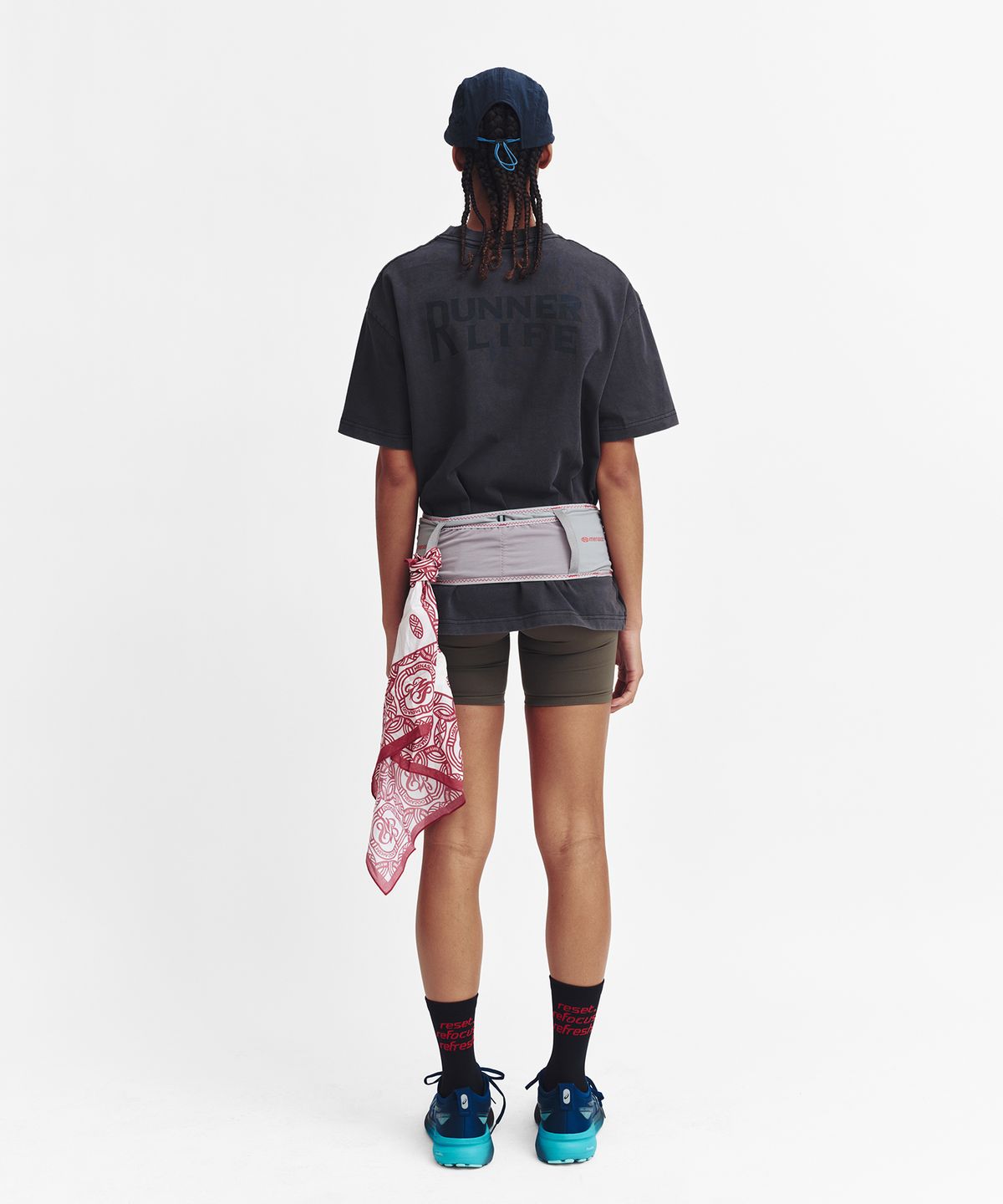 미나수(MENASOO) 275g Heavy Cotton Runner Graffiti Pigment T Shirt_Black