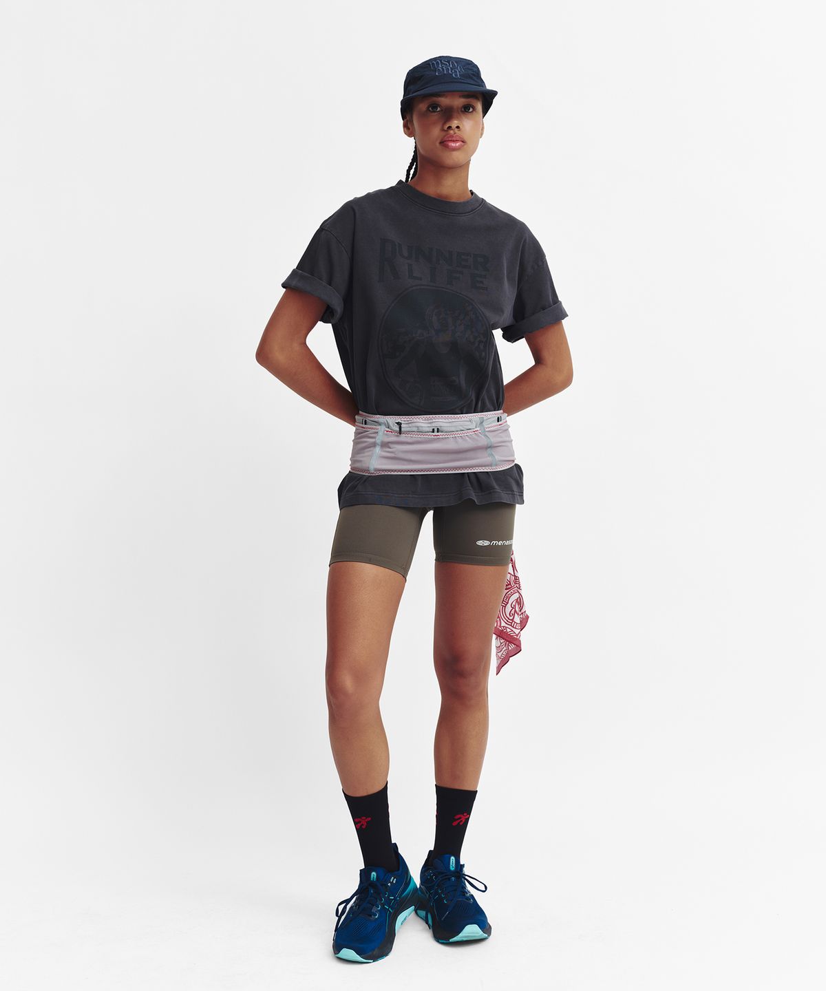미나수(MENASOO) 275g Heavy Cotton Runner Graffiti Pigment T Shirt_Black