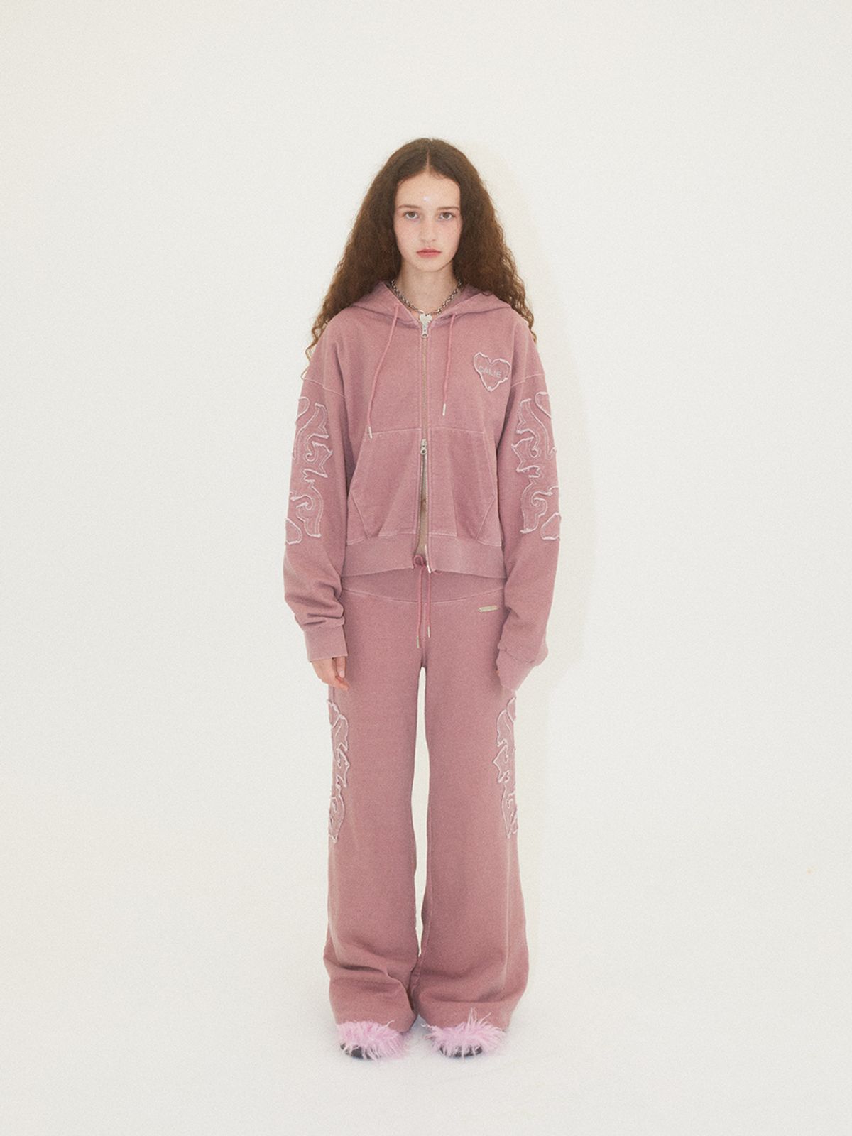 에즈이프 캘리(ASIF CALIE) APPLIQUE 2WAY HOOD ZIP-UP PINK