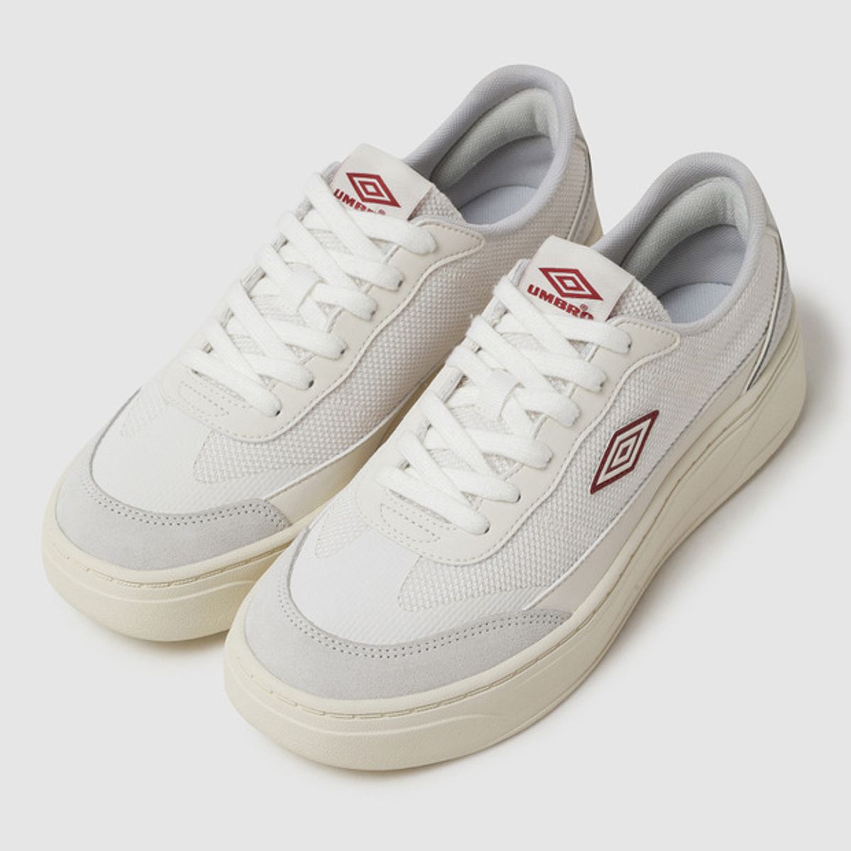 엄브로(UMBRO) MELLI PLATFORM (멜리 플랫폼) 아이보리(UQ323CCU70)