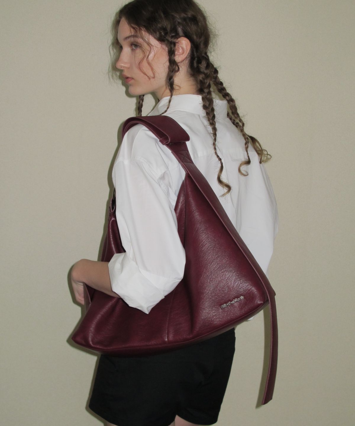 필인더블랭크(FILLINTHEBLANK) [FITB X 다샤] D. Wide Strap Bag (wine)