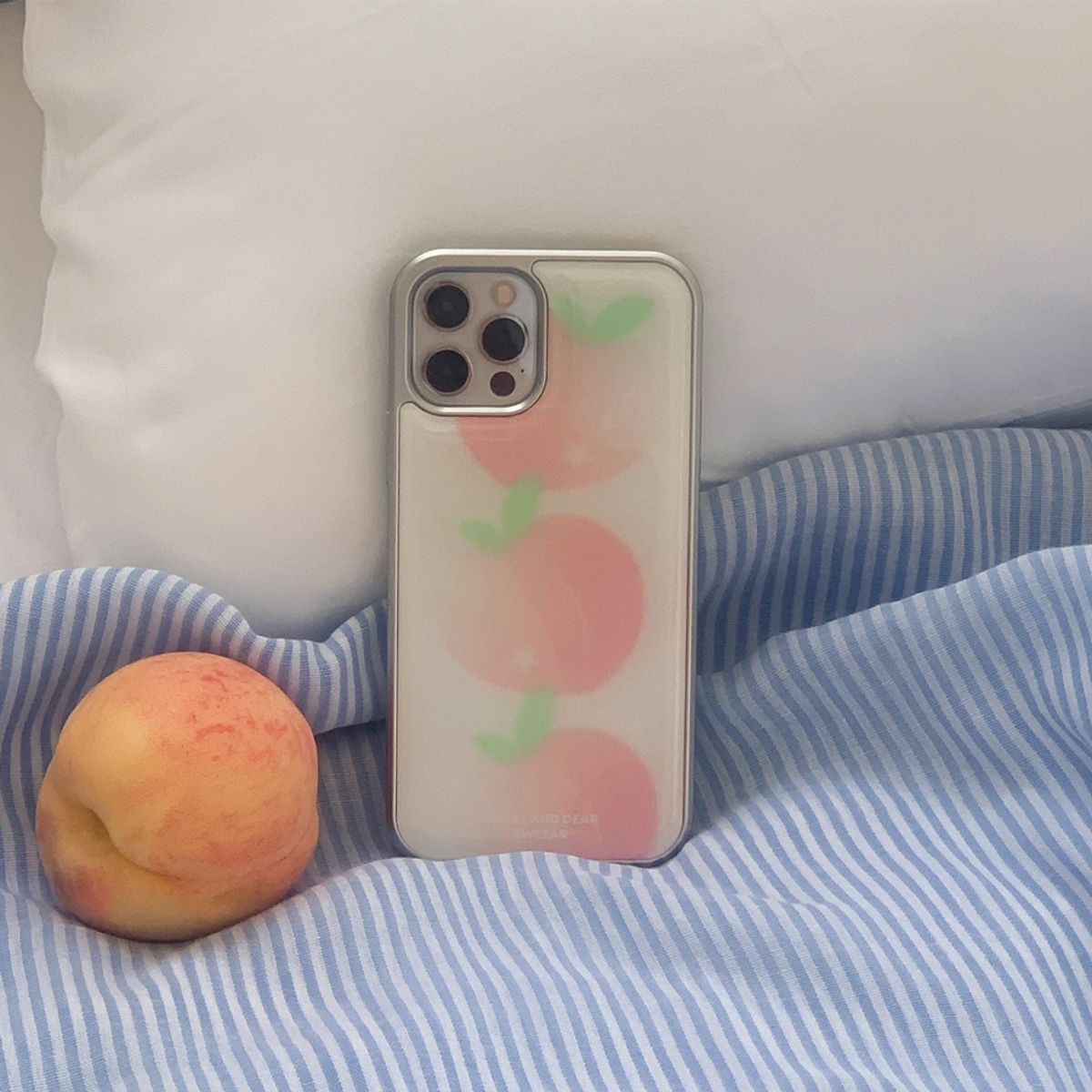 스위어(SWEEAR) [실버에폭시] PEACH CREAM SILVER EPOXY CASE (화이트)