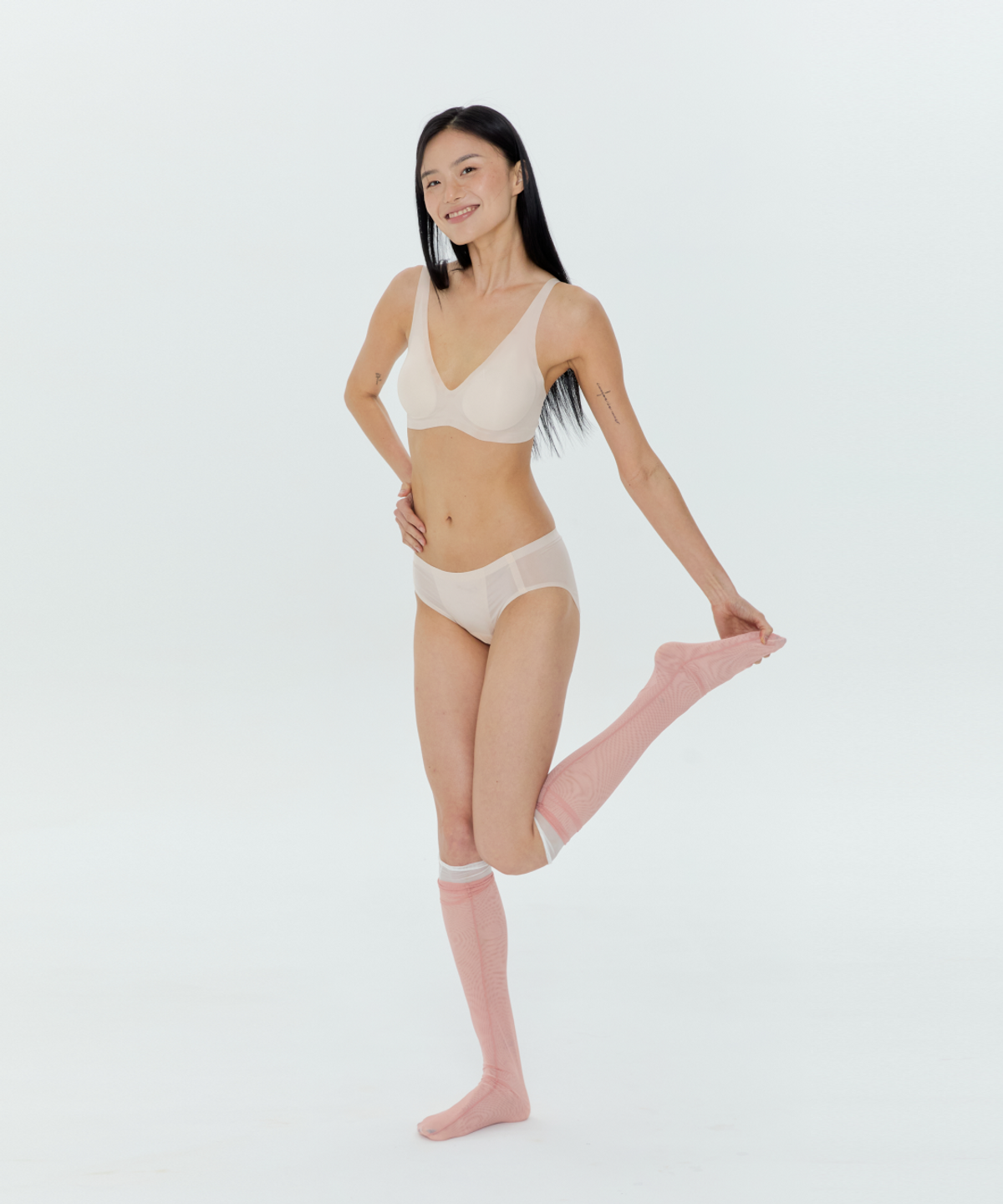 시스티(SISTIE) 슬림핏 브라렛 팬티 SET