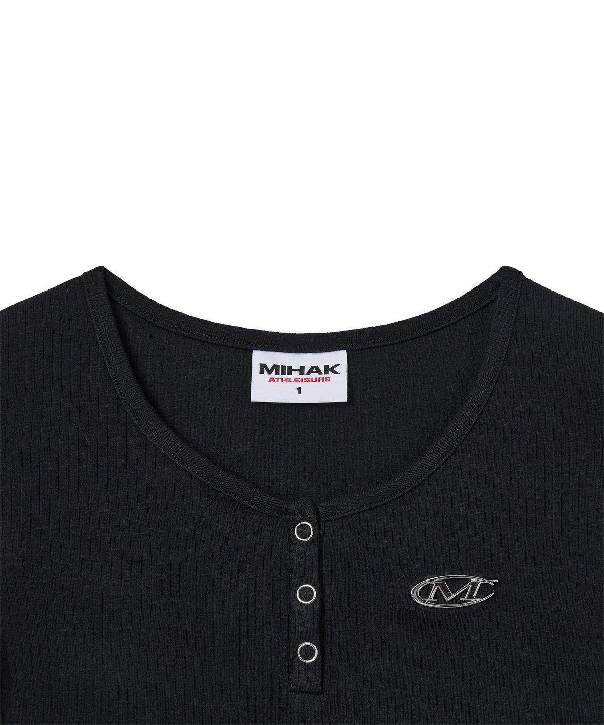 미학(MIHAK) 메탈 로고 크롭 헨리넥 티셔츠 (BLACK)