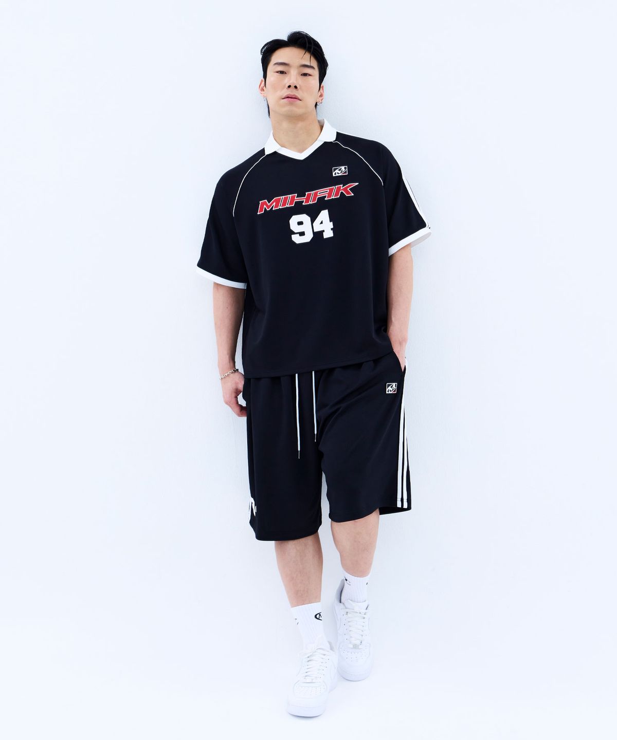 미학(MIHAK) 94 풋볼 저지 티셔츠 (BLACK)
