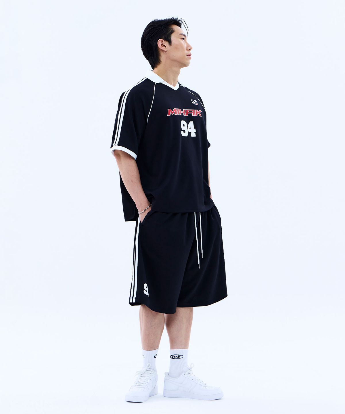 미학(MIHAK) 94 풋볼 저지 티셔츠 (BLACK)