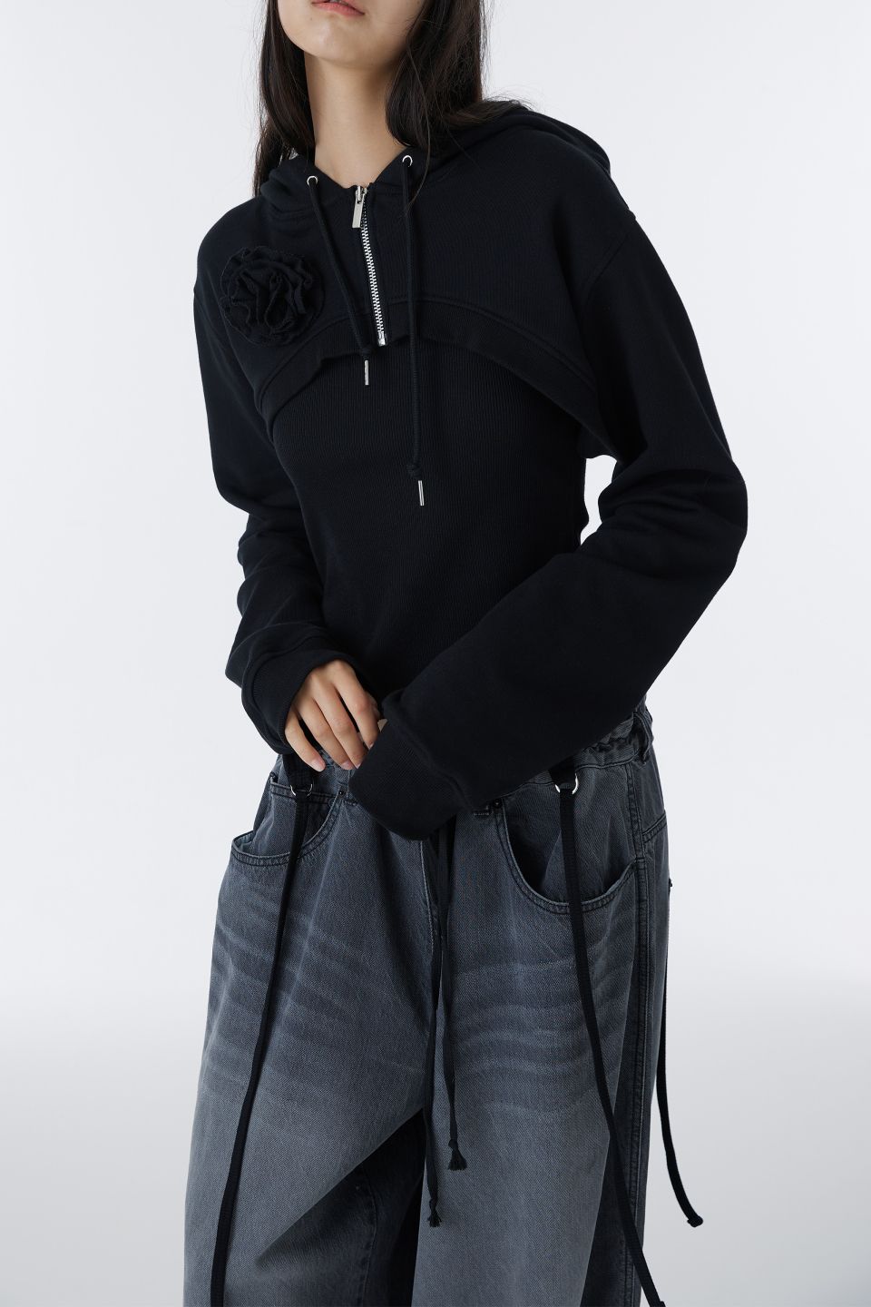 MUSINSA公式 | WHOLEPAPER コサージュクロップジップアップフード