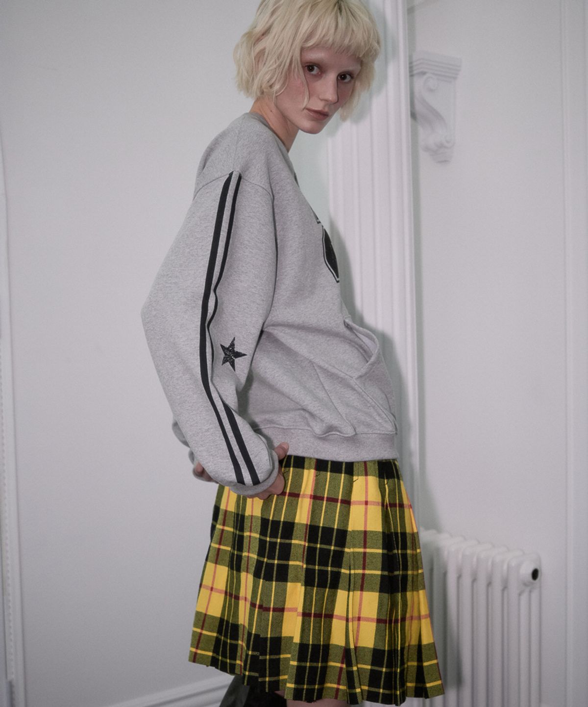 로제프란츠(ROSEFRANTZ) Star Track Sweat Zip-up [Gray]