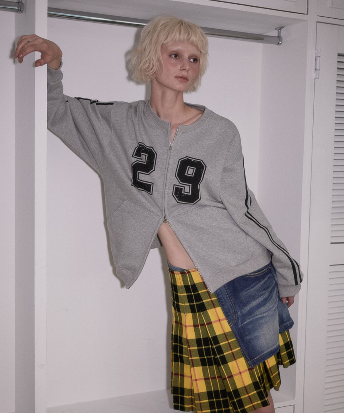 로제프란츠(ROSEFRANTZ) Star Track Sweat Zip-up [Gray]