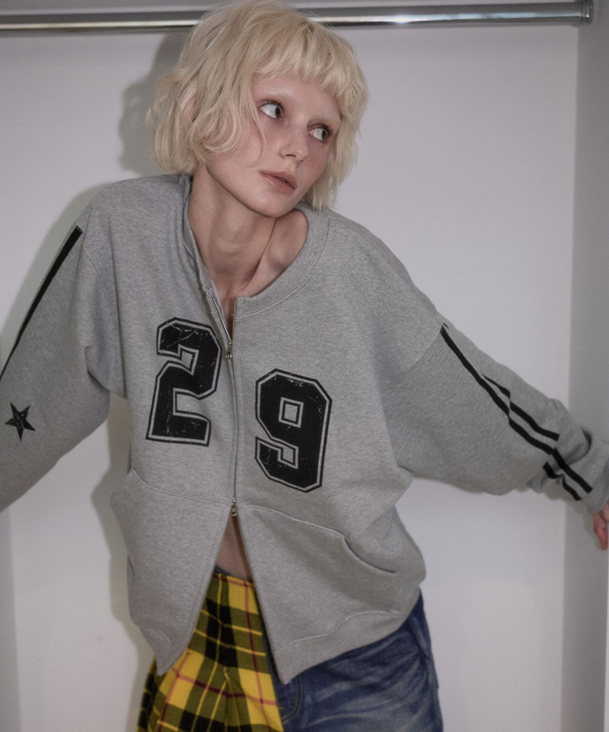 로제프란츠(ROSEFRANTZ) Star Track Sweat Zip-up [Gray]