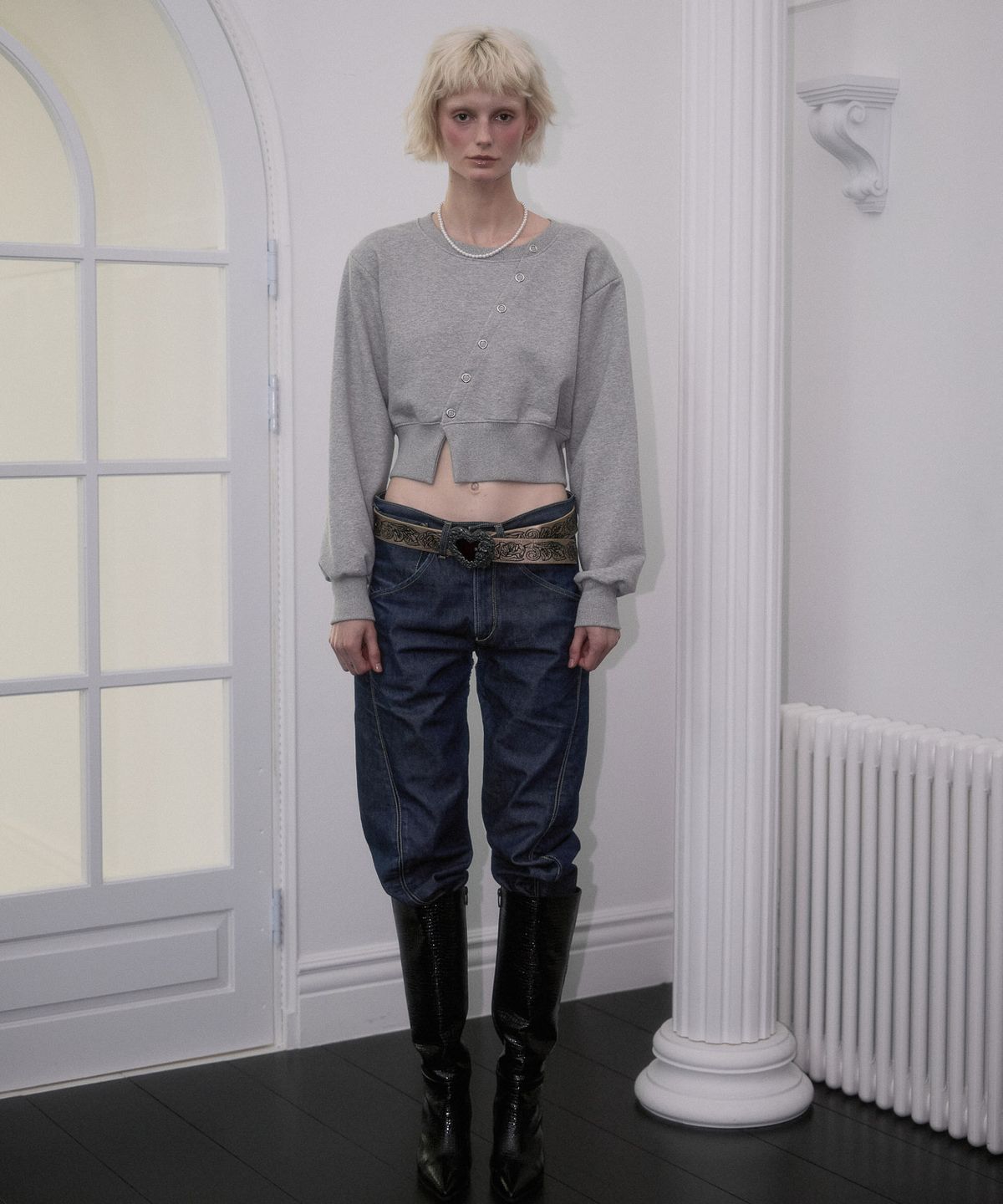 로제프란츠(ROSEFRANTZ) Eyelet Slit Sweatshirt [Gray]