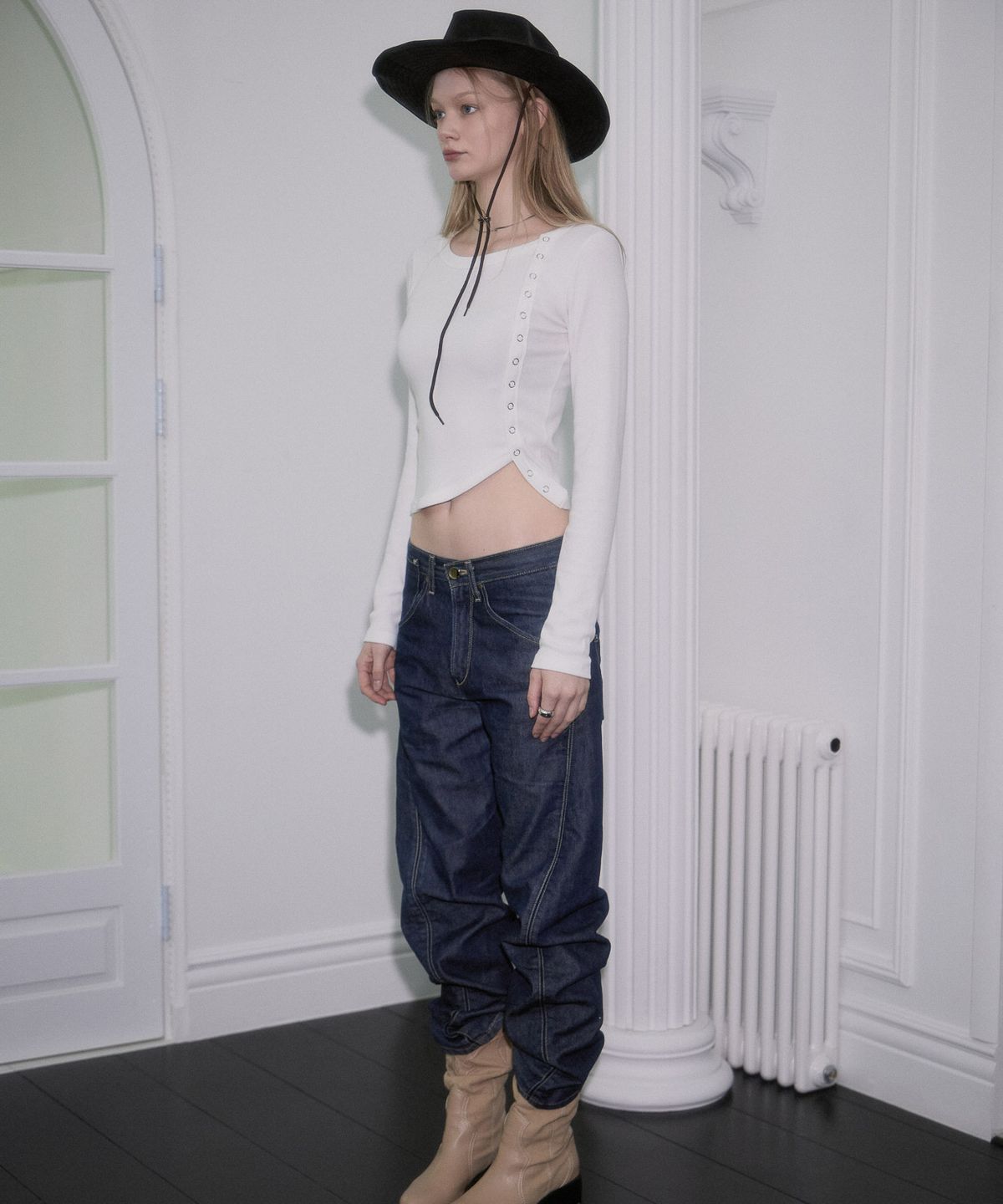 로제프란츠(ROSEFRANTZ) Side Eyelet Long Sleeve [Ivory]