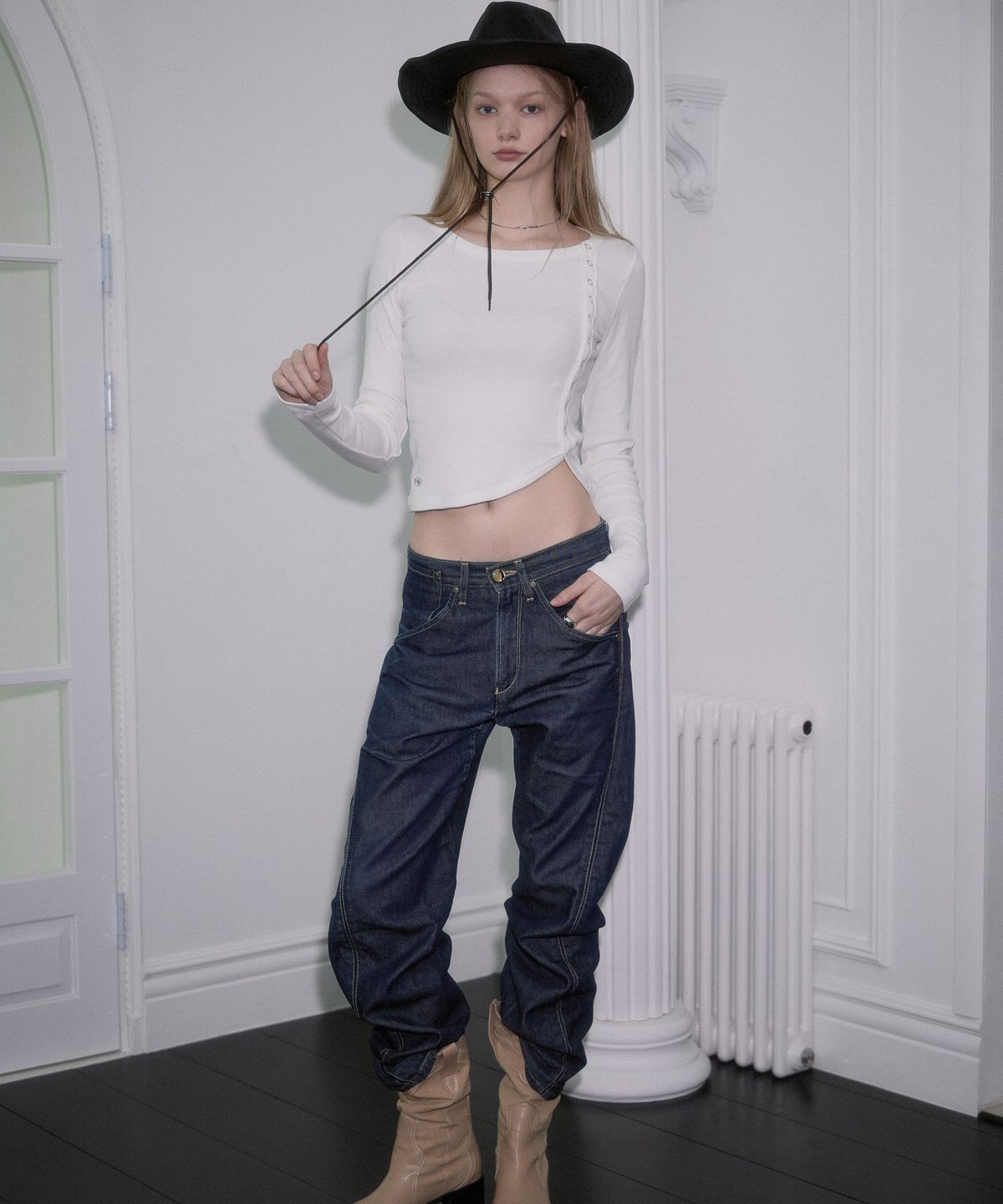 로제프란츠(ROSEFRANTZ) Side Eyelet Long Sleeve [Ivory]