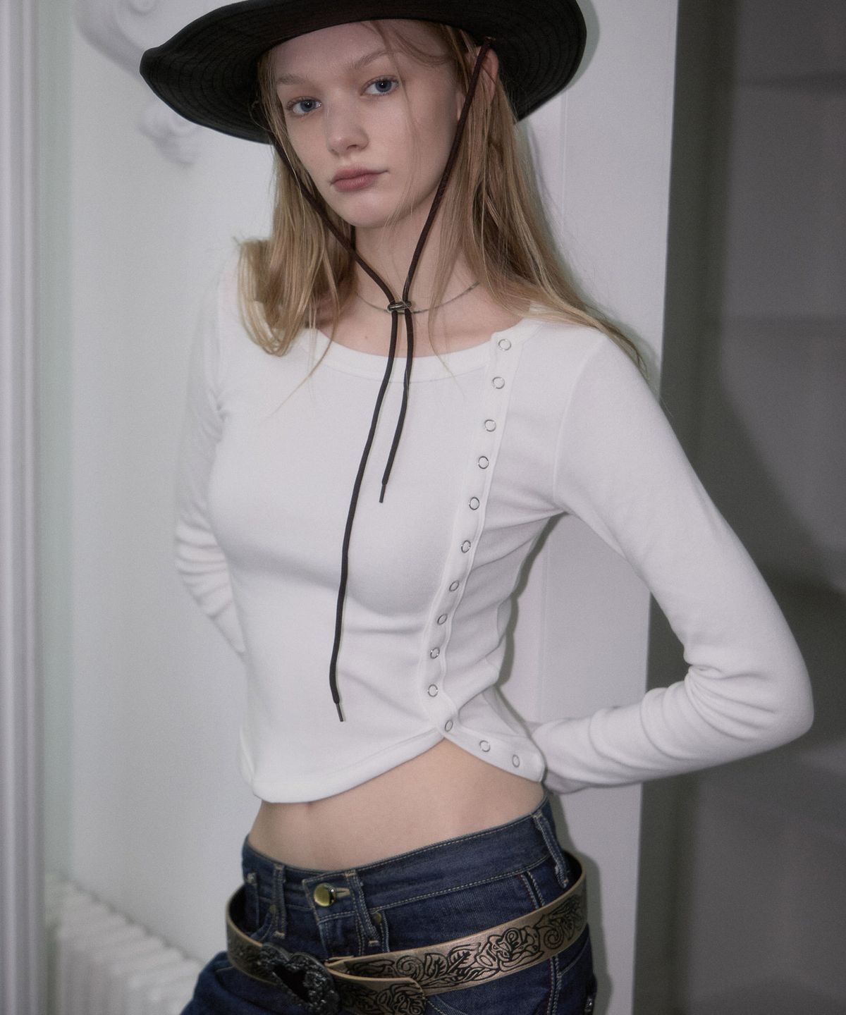 로제프란츠(ROSEFRANTZ) Side Eyelet Long Sleeve [Ivory]