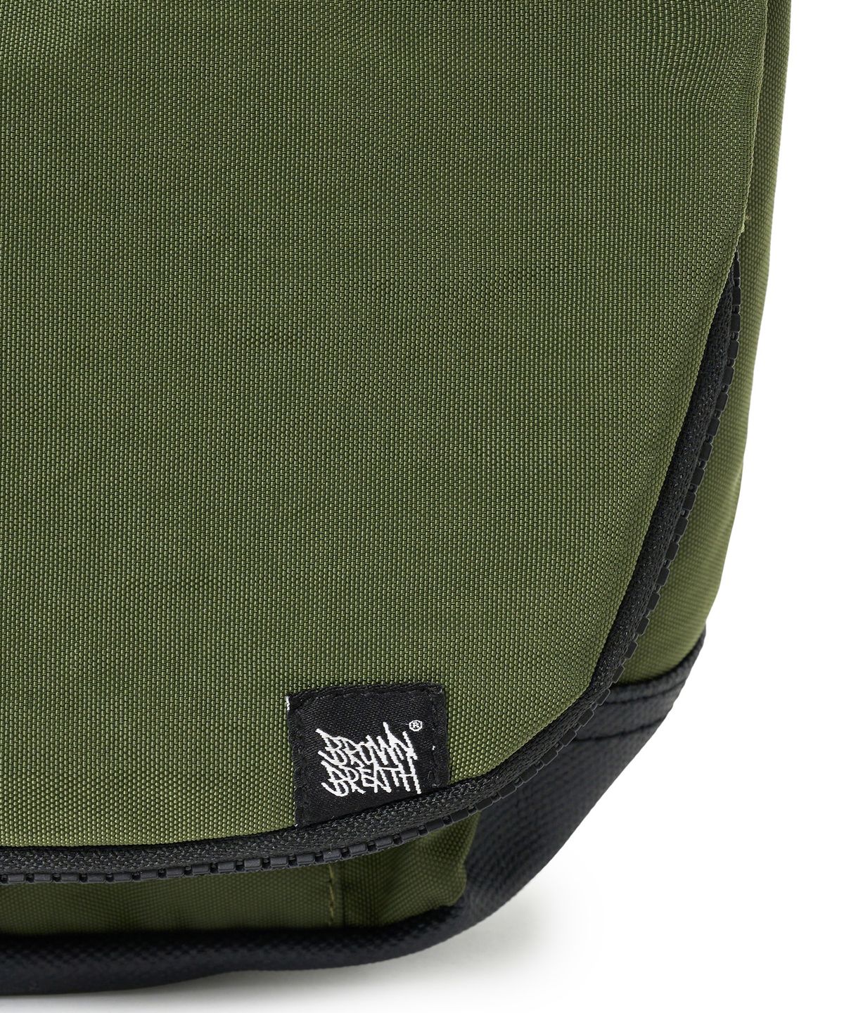 브라운브레스(BROWNBREATH) STRIVE MINI MESSENGER BAG - KHAKI