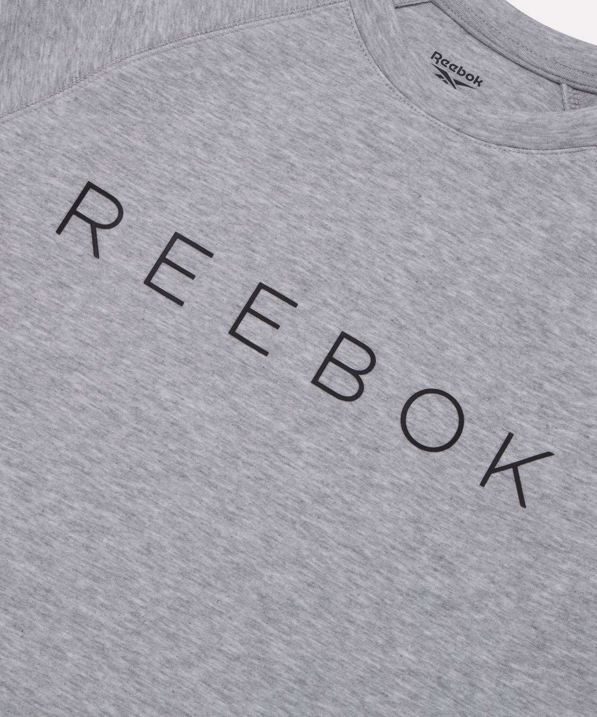 리복(REEBOK) 코어 그래픽 스웨트셔츠 - 그레이 / 100240680