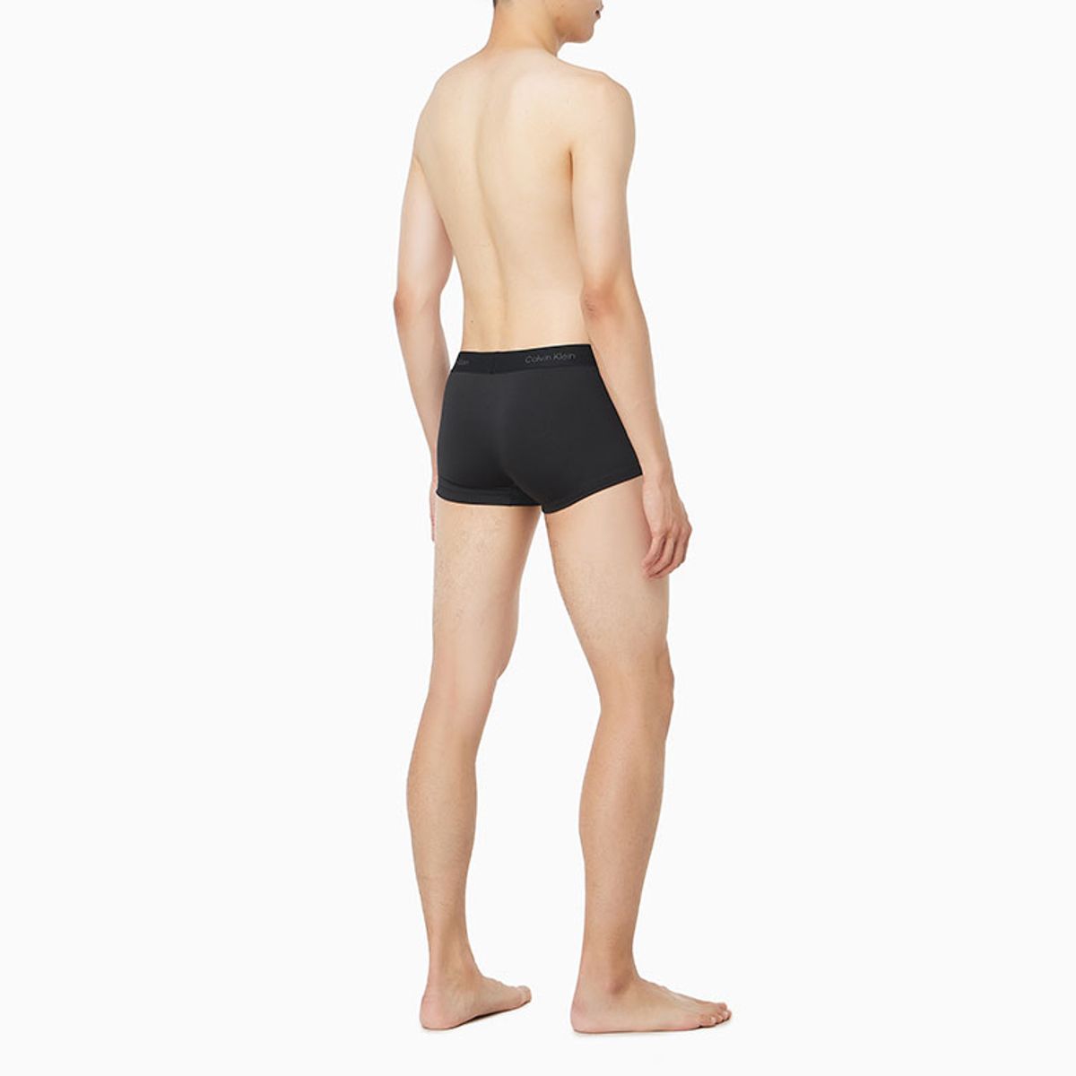 캘빈클라인 언더웨어(CALVIN KLEIN UNDERWEAR) 남성 모던 로고 패치 마이크로 로우 라이즈 트렁크_NB4440UB1