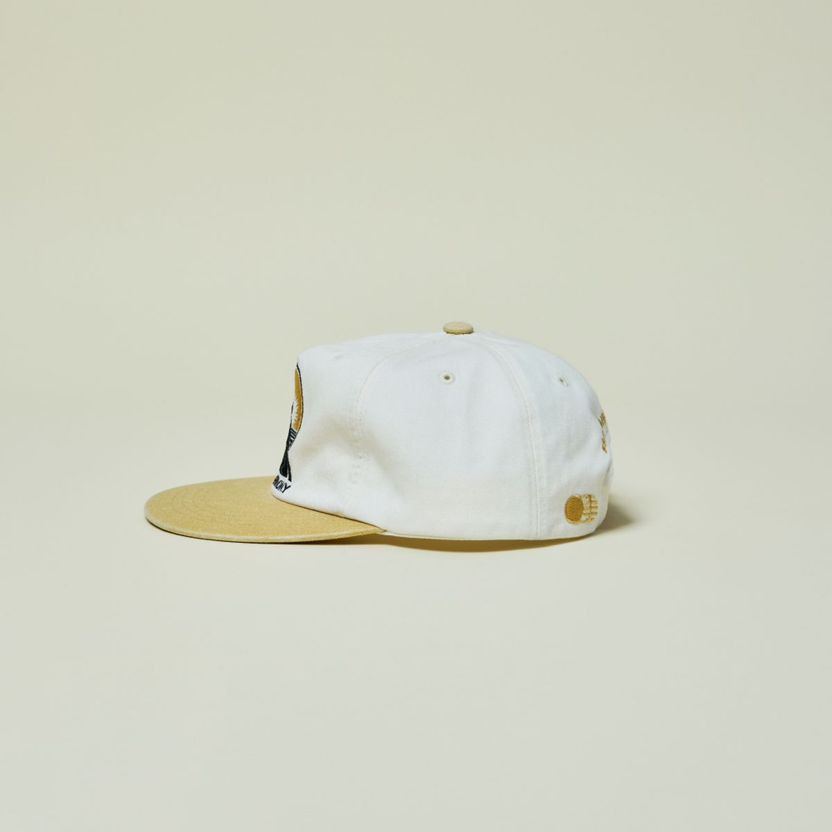 트래픽하모니(TRAFFIC HARMONY) DRIVE LOGO TRUCKER HAT_WASHING YELLOW