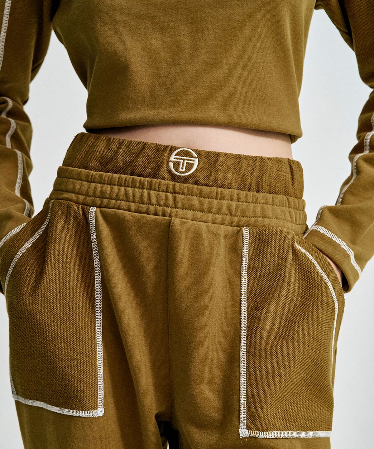 세르지오 타키니(SERGIO TACCHINI) W 그레타 릴렉스핏 스웻 팬츠 (Camel)