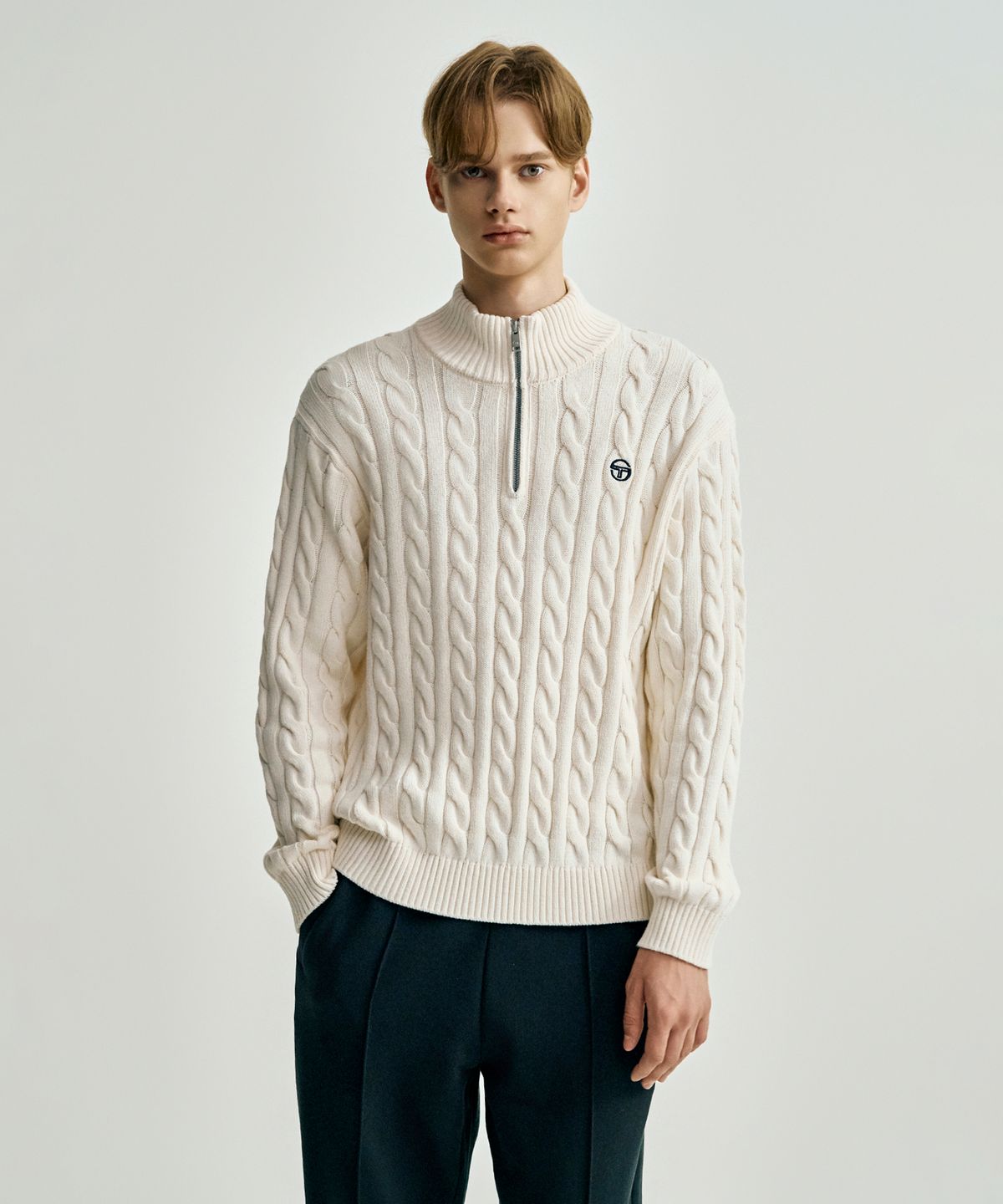 세르지오 타키니(SERGIO TACCHINI) M 케이블 니트 하이넥 지퍼 풀오버 (Ivory)