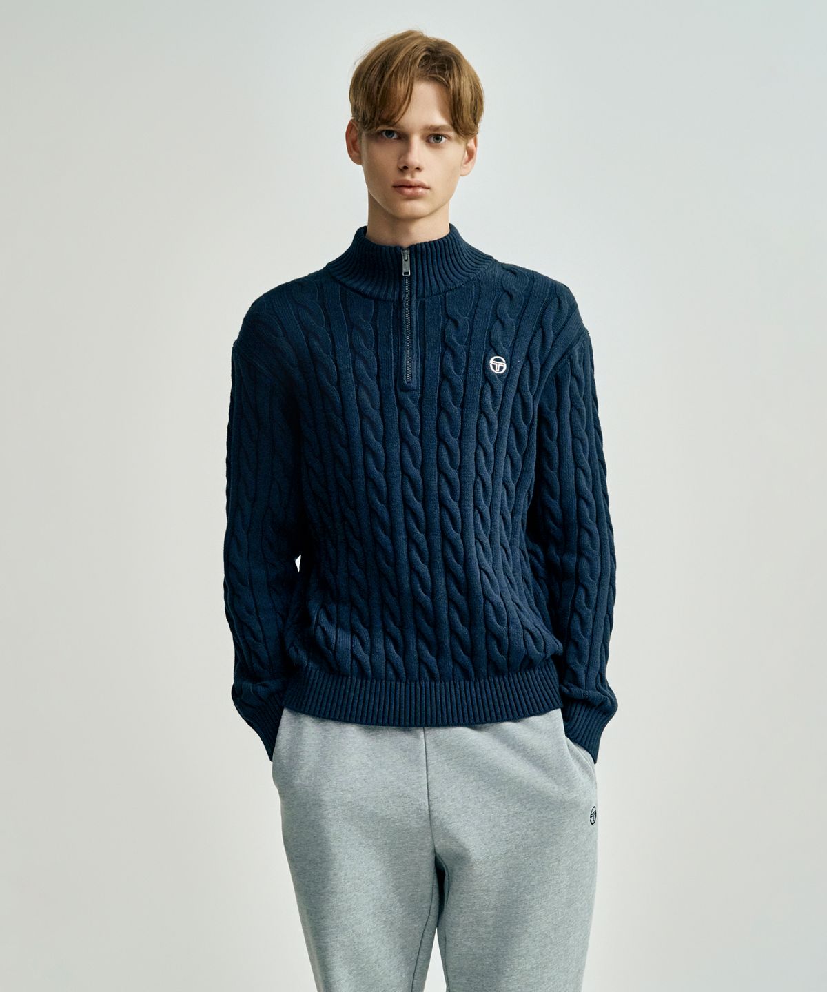 세르지오 타키니(SERGIO TACCHINI) M 케이블 니트 하이넥 지퍼 풀오버 (Navy)