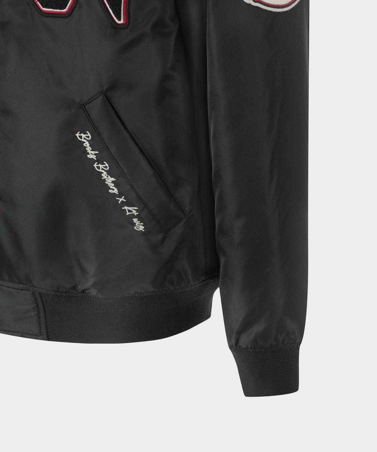 브룩스 브라더스(BROOKS BROTHERS) BB x KT WIZ 바시티점퍼 (블랙) (BBOTMBF310)