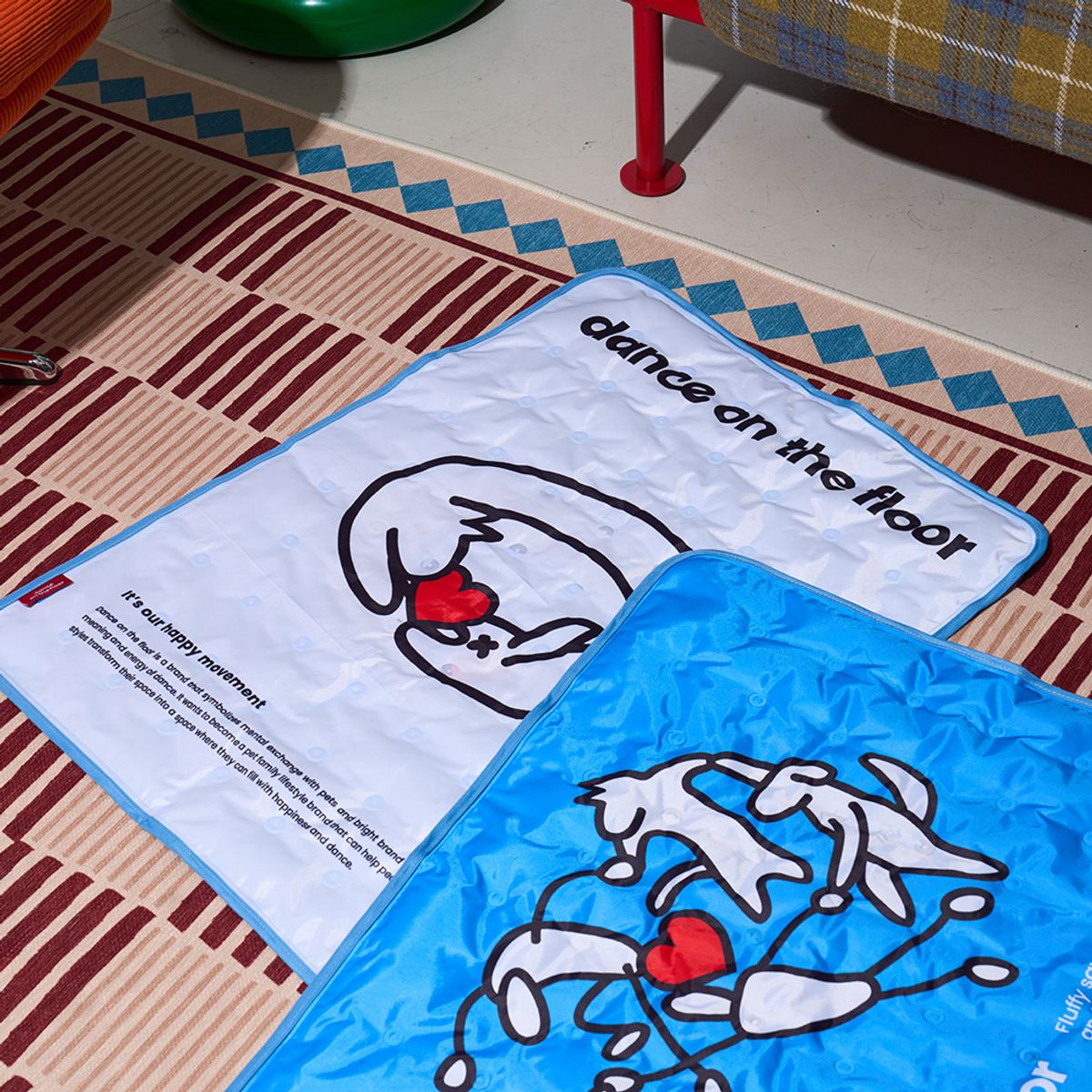 댄스온더플로어(DANCEONTHEFLOOR) Hype coolin mat 2design