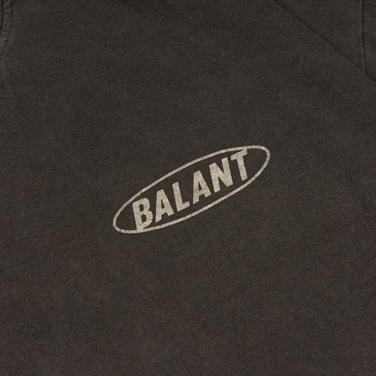 발란트(BALANT) 피그먼트 웨잇인온 이슈 티셔츠 - 다크그레이