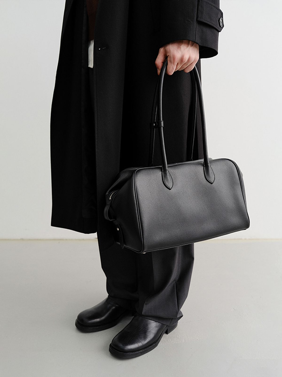 던스트 포 맨(DUNST FOR MEN) SOFT FRAME SHOULDER BAG_UDBA5F209_BLACK