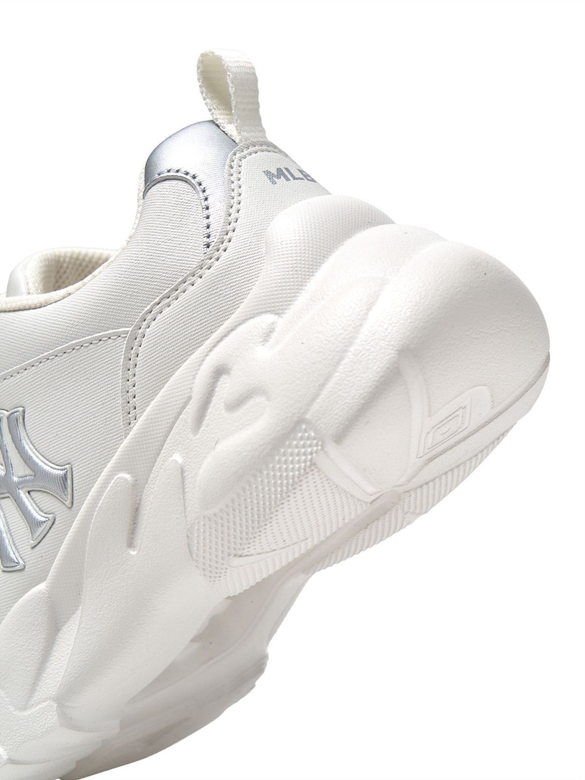 엠엘비 키즈(MLB KIDS) 빅볼청키 다이얼 LT NY (White)