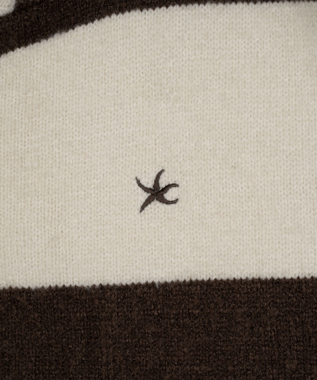더콜디스트모먼트(THE COLDEST MOMENT) TCM stripe knit hooded zip-up (brown/ivory)