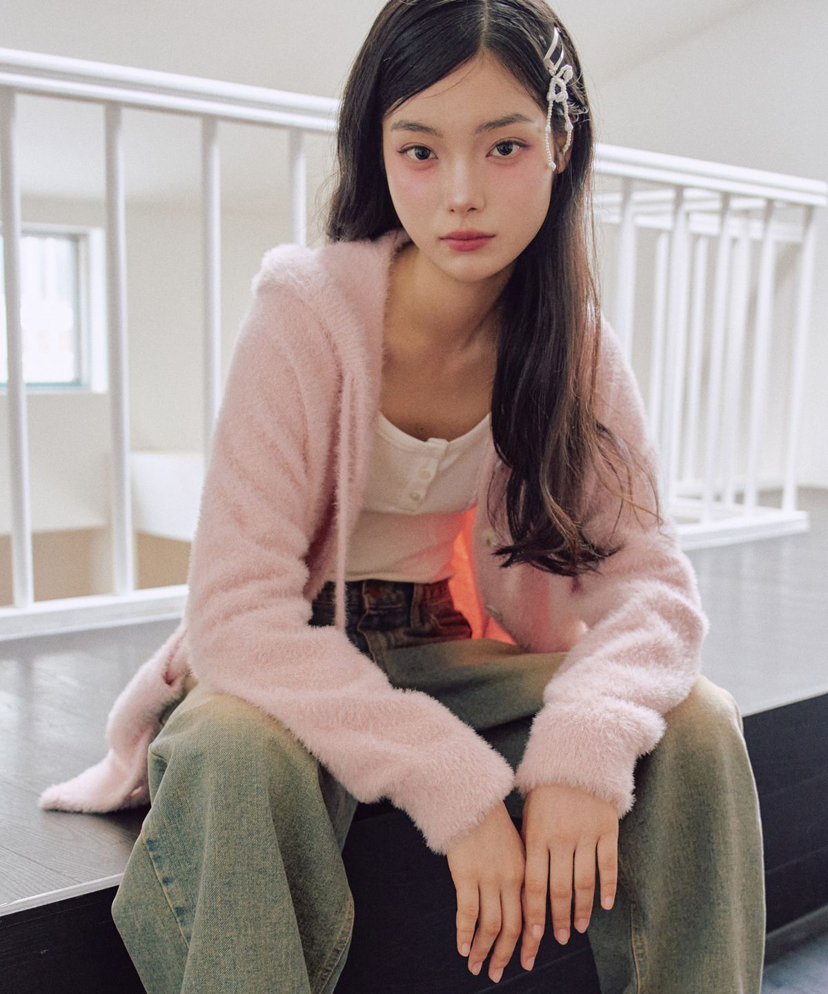제로플래닛(ZEROPLANET) 엘라 헤어리 후드 가디건 [PINK]